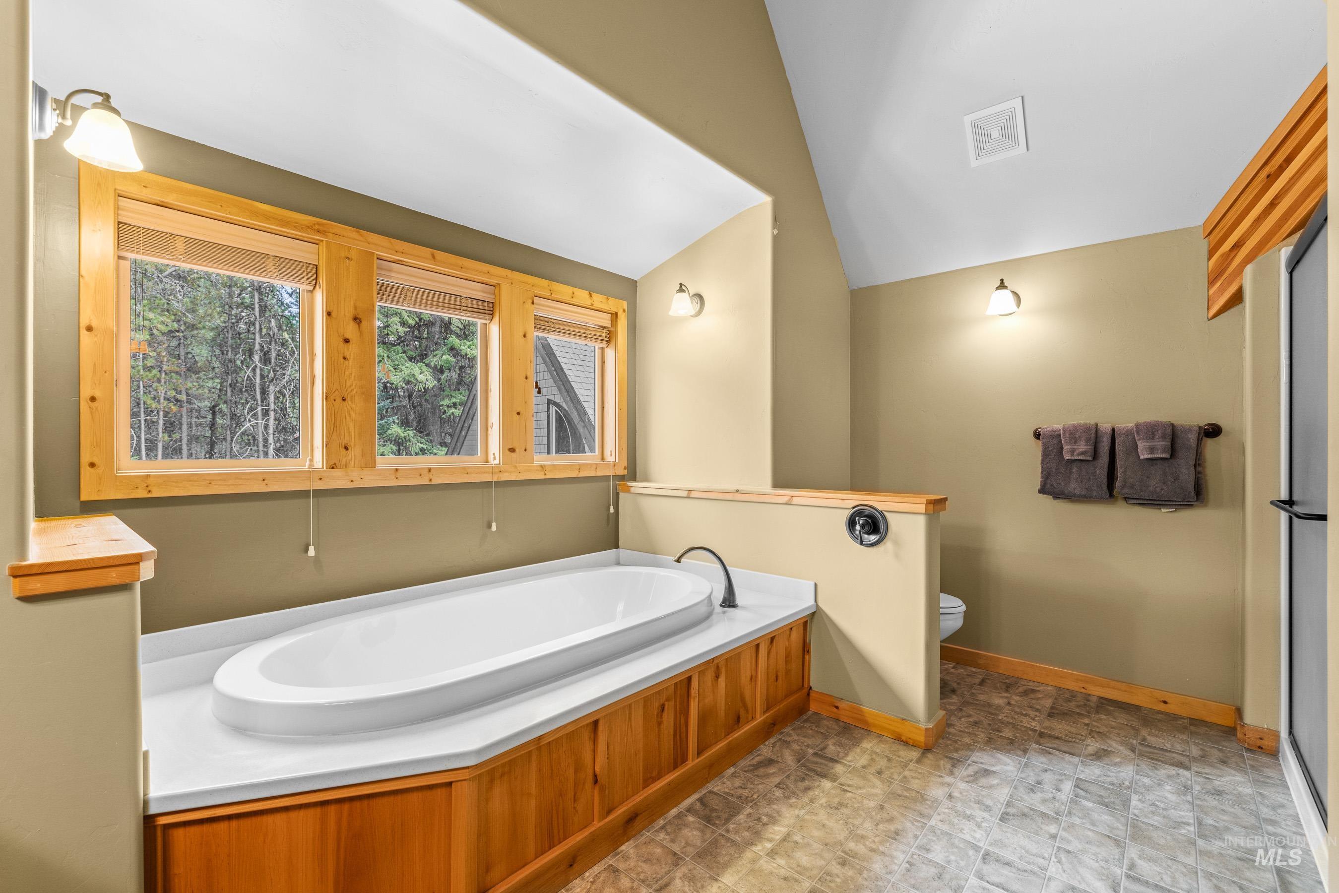 14199 Franklin Rd, McCall, Idaho 83638, 3 Bedrooms, 3.5 Bathrooms, Residential For Sale, Price $1,425,000, 98951158