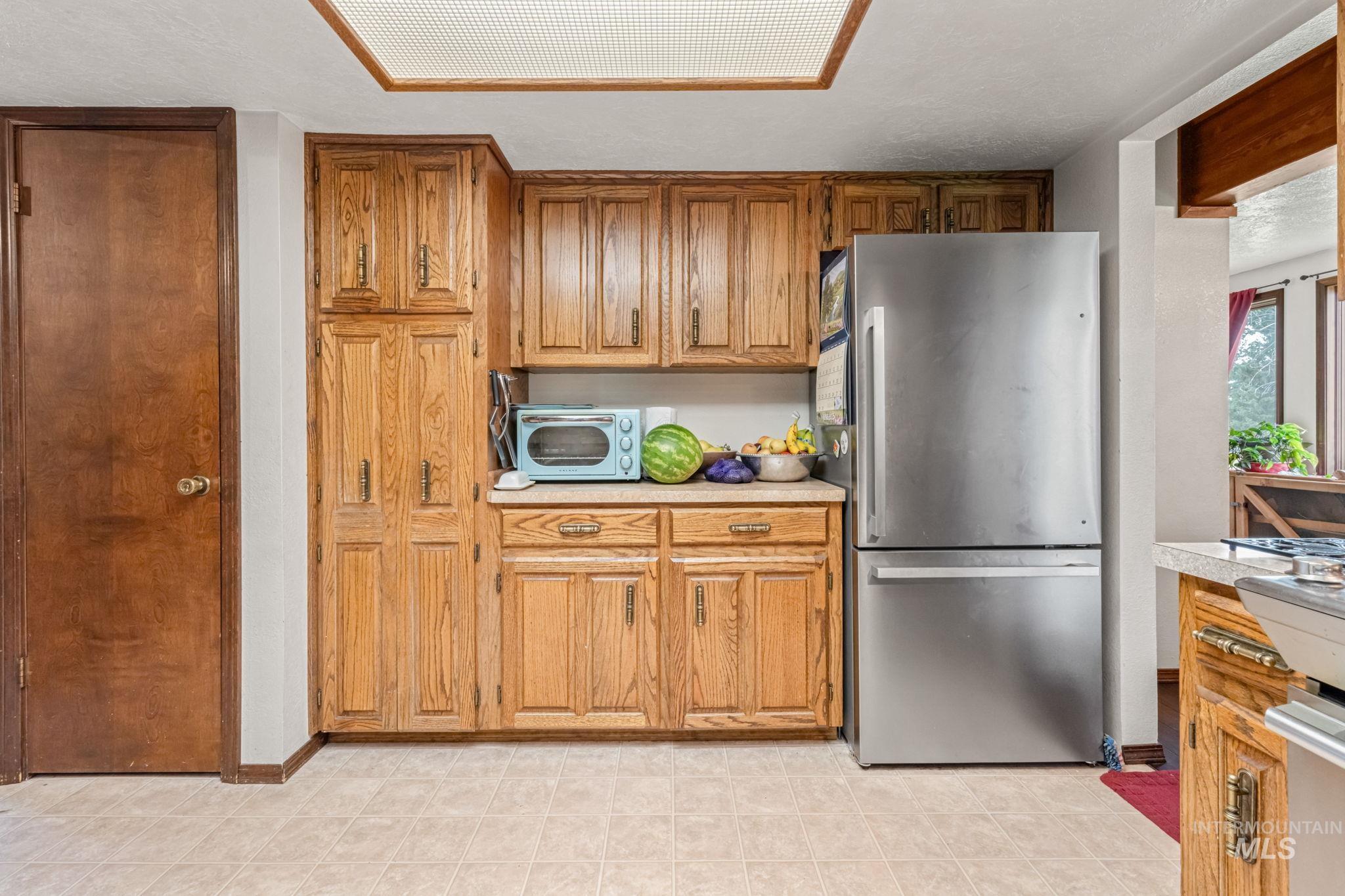 4 N 100 W, Fairfield, Idaho 83327, 3 Bedrooms, 2 Bathrooms, Residential For Sale, Price $460,000, 98951159