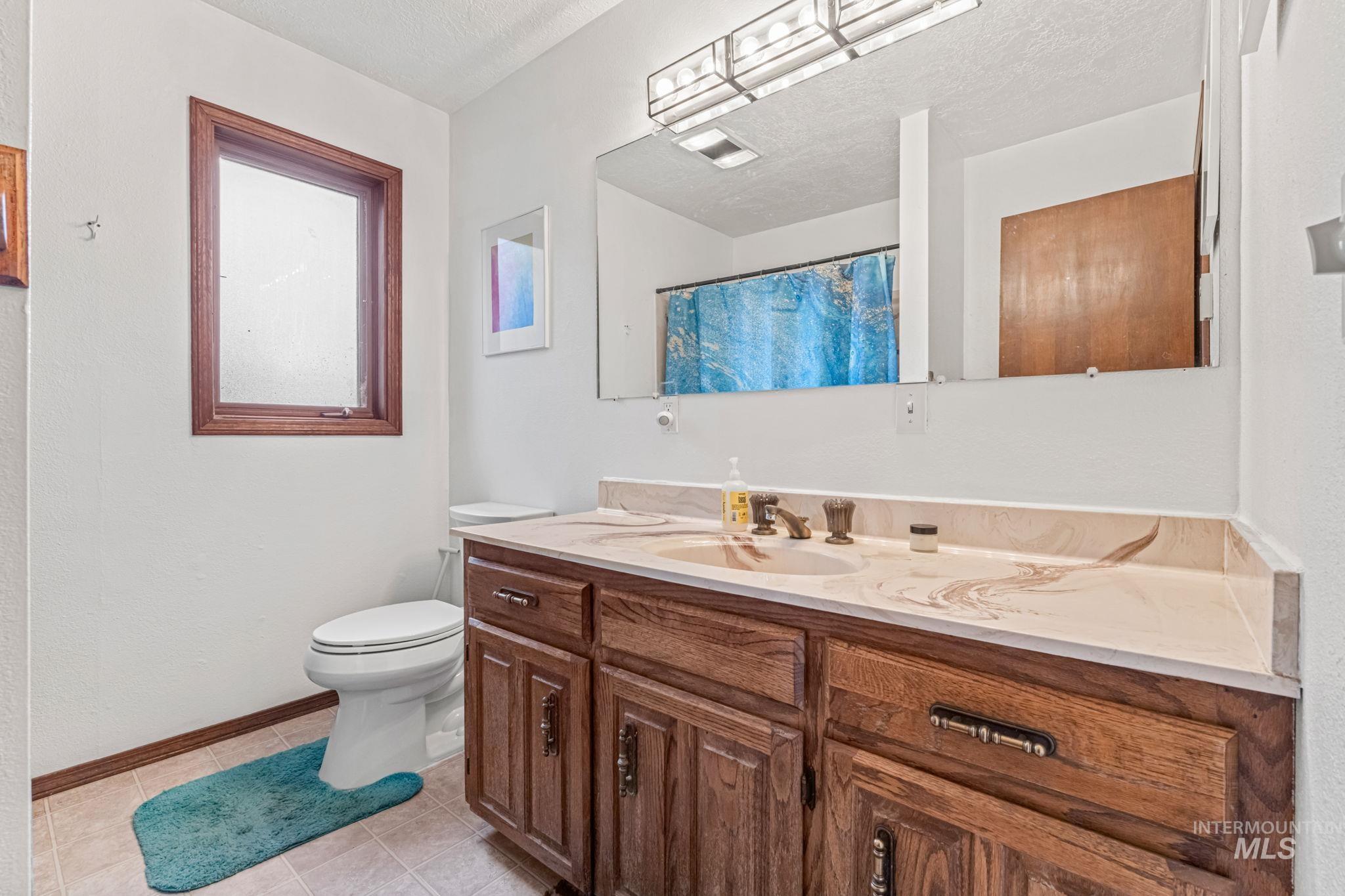 4 N 100 W, Fairfield, Idaho 83327, 3 Bedrooms, 2 Bathrooms, Residential For Sale, Price $460,000, 98951159