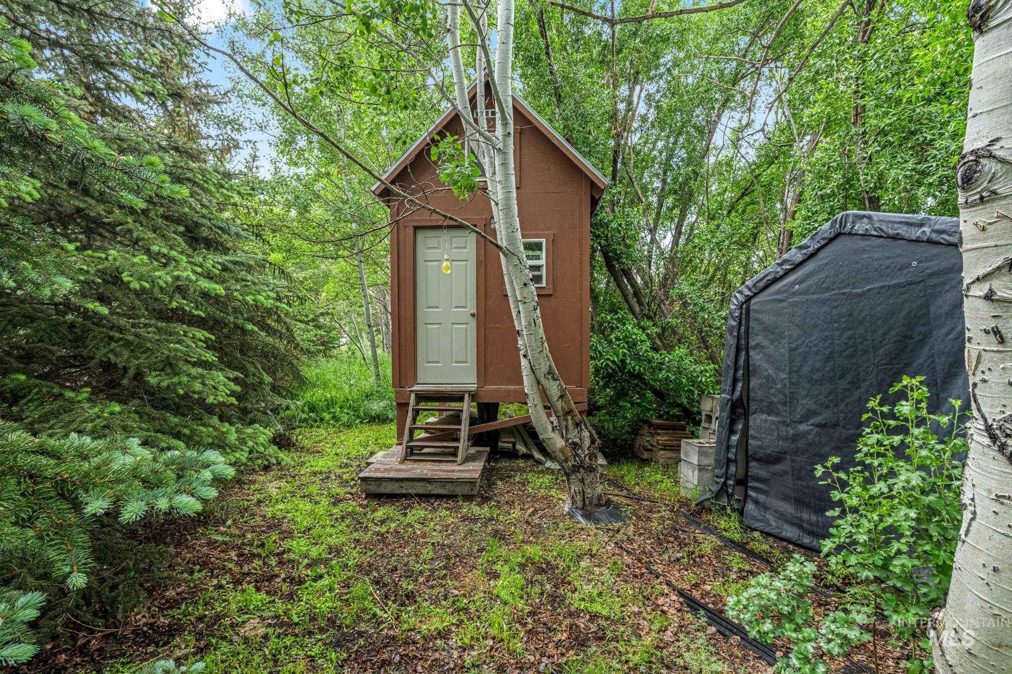 4 N 100 W, Fairfield, Idaho 83327, 3 Bedrooms, 2 Bathrooms, Residential For Sale, Price $460,000, 98951159