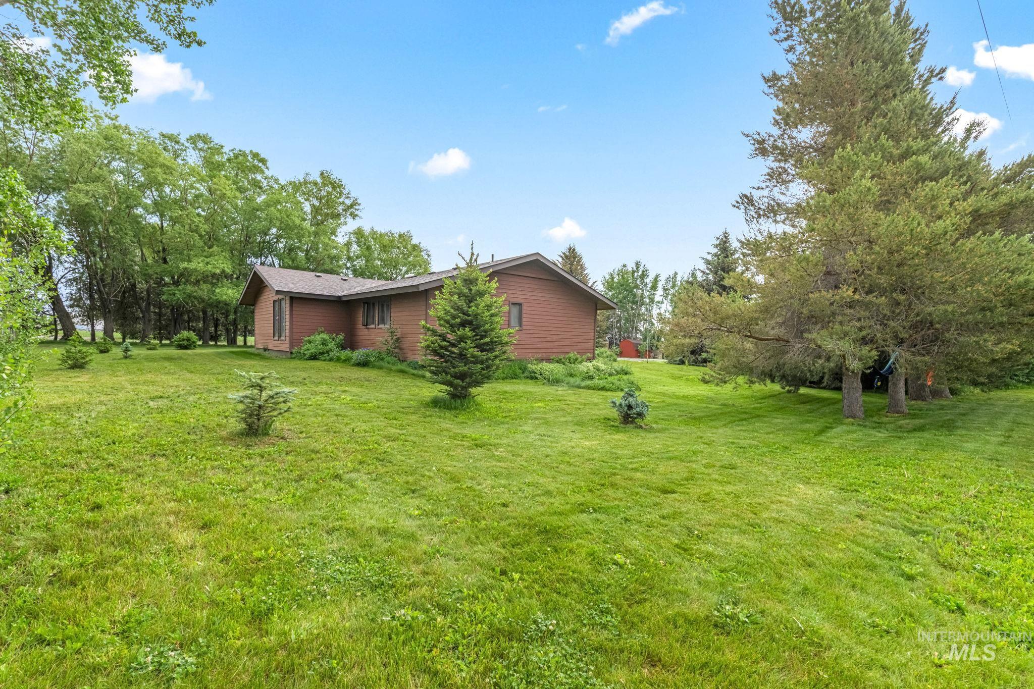 4 N 100 W, Fairfield, Idaho 83327, 3 Bedrooms, 2 Bathrooms, Residential For Sale, Price $460,000, 98951159