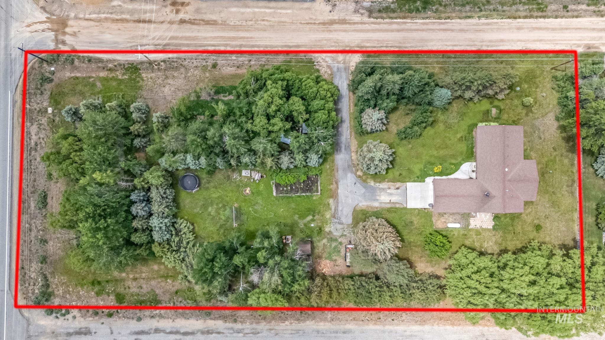 4 N 100 W, Fairfield, Idaho 83327, 3 Bedrooms, 2 Bathrooms, Residential For Sale, Price $460,000, 98951159