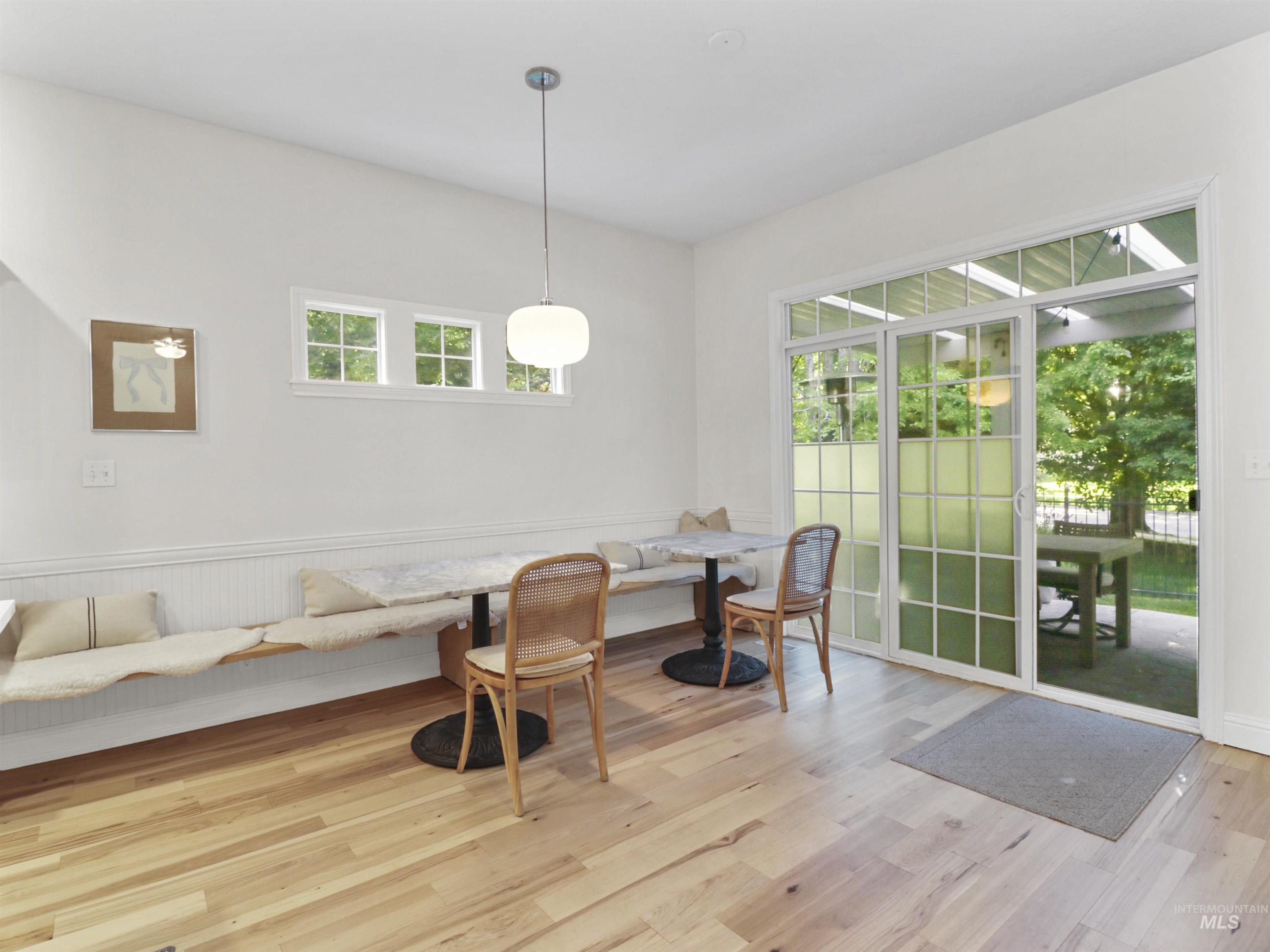 1262 N Forestdale Place, Eagle, Idaho 83616, 4 Bedrooms, 3 Bathrooms, Residential For Sale, Price $699,999, 98951172