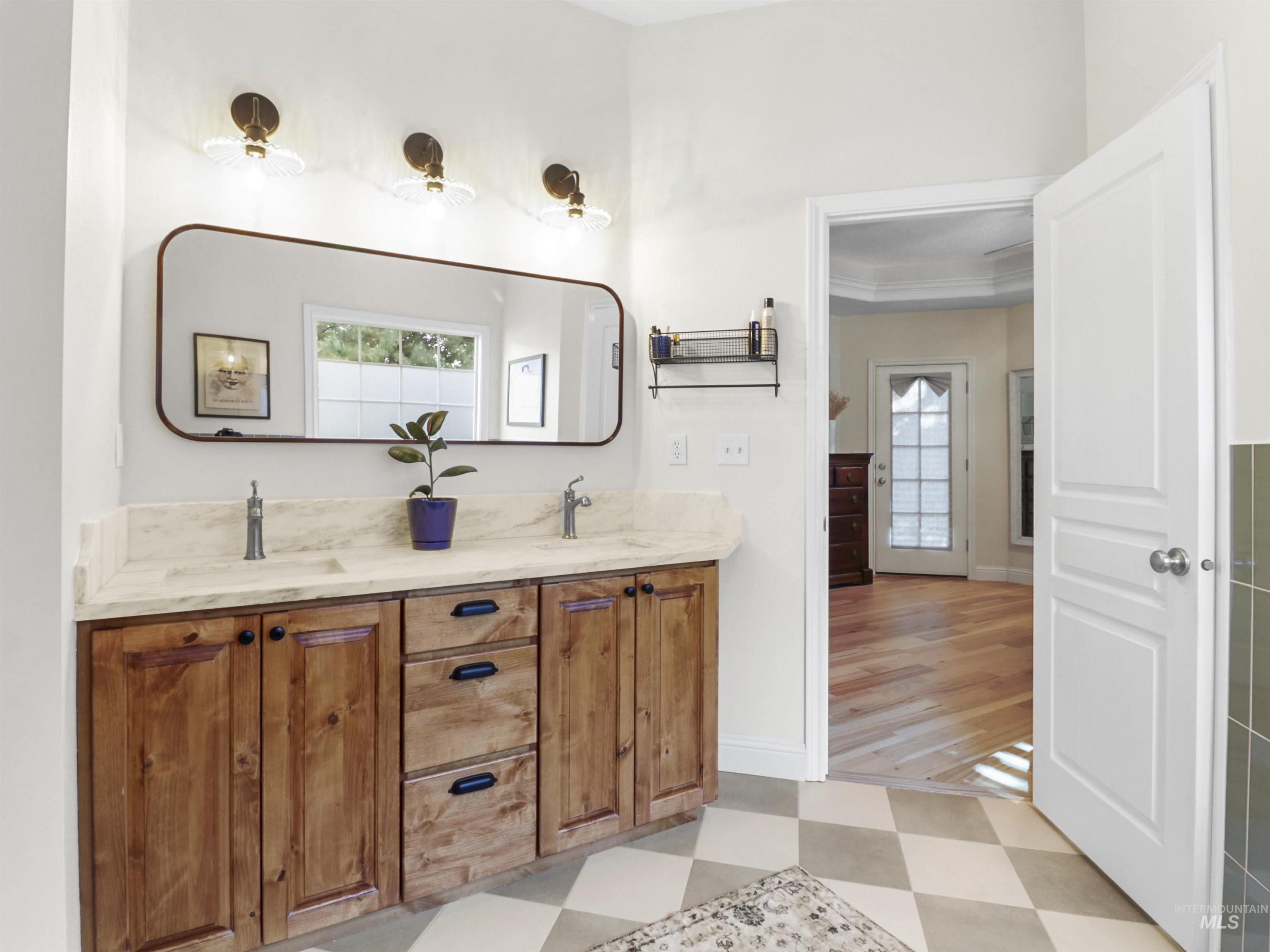 1262 N Forestdale Place, Eagle, Idaho 83616, 4 Bedrooms, 3 Bathrooms, Residential For Sale, Price $699,999, 98951172