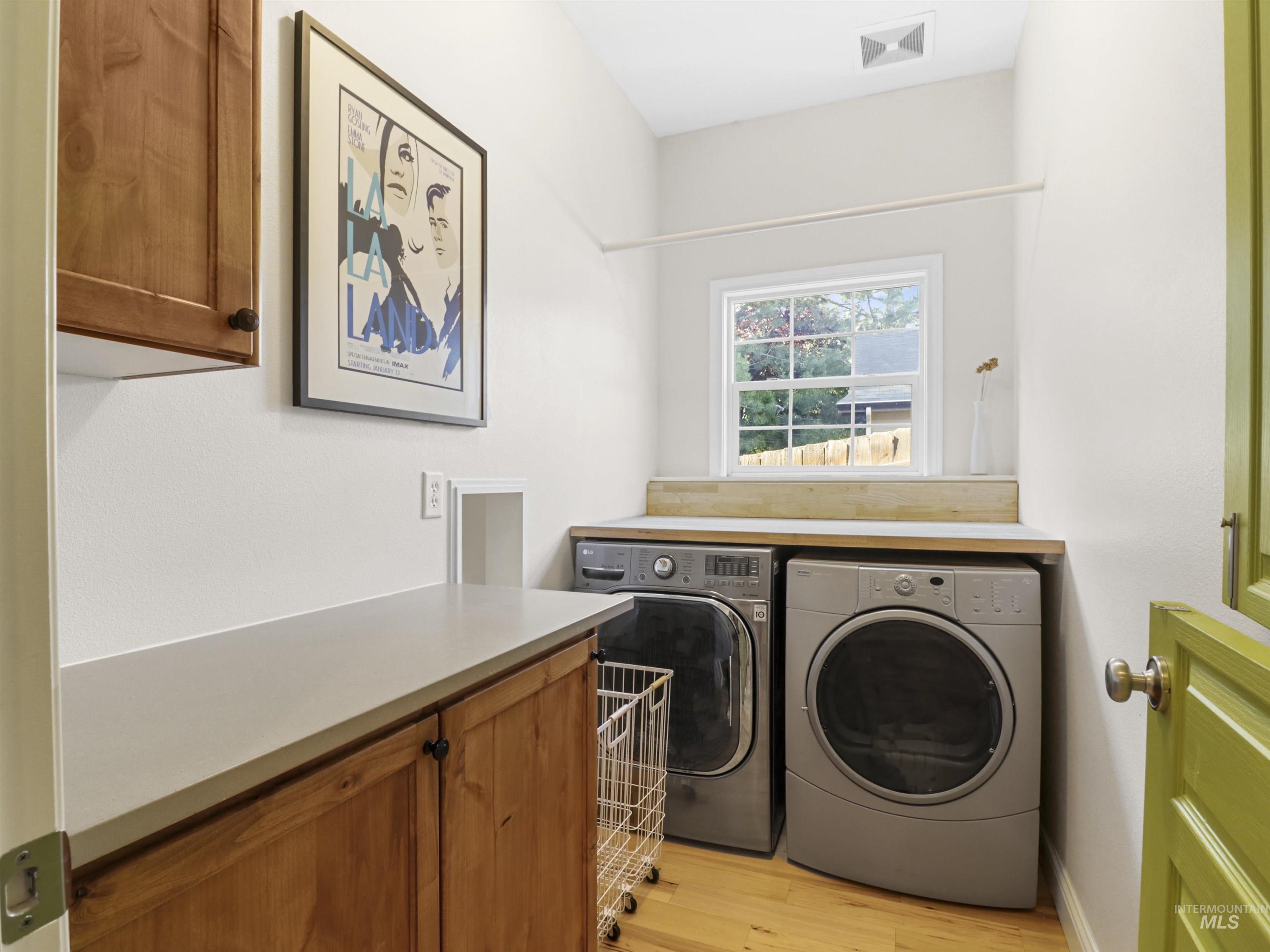 1262 N Forestdale Place, Eagle, Idaho 83616, 4 Bedrooms, 3 Bathrooms, Residential For Sale, Price $699,999, 98951172