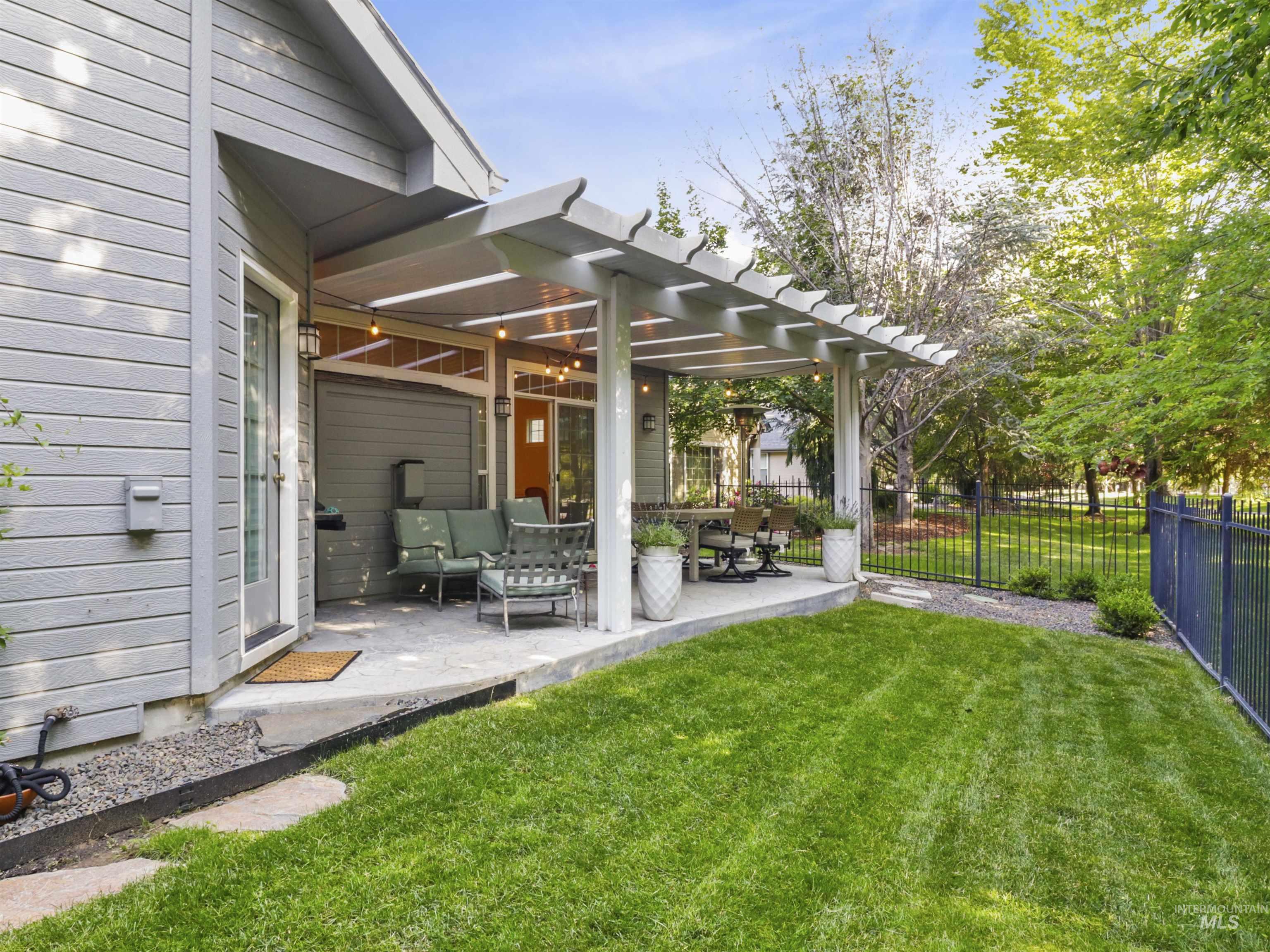 1262 N Forestdale Place, Eagle, Idaho 83616, 4 Bedrooms, 3 Bathrooms, Residential For Sale, Price $699,999, 98951172