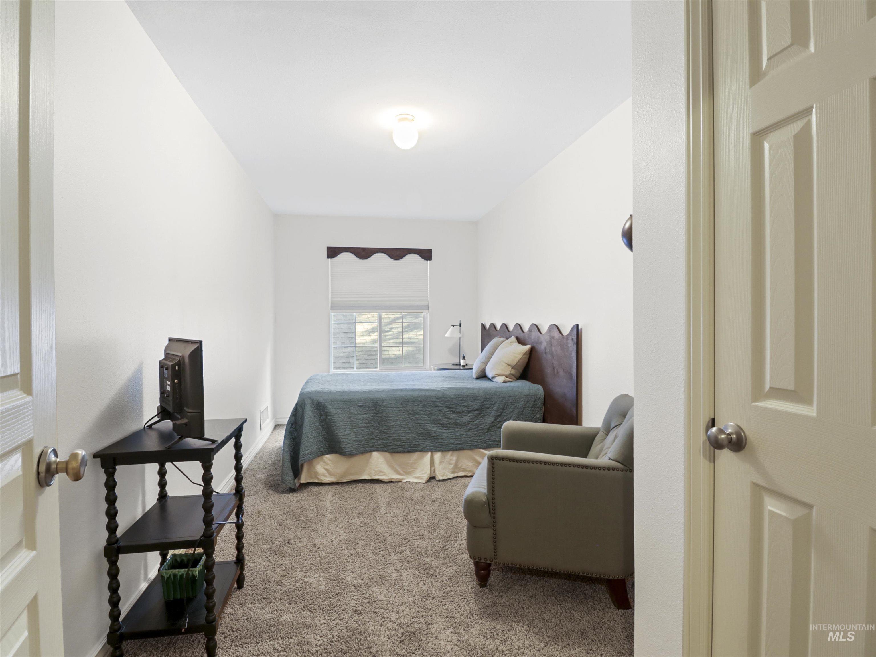 1262 N Forestdale Place, Eagle, Idaho 83616, 4 Bedrooms, 3 Bathrooms, Residential For Sale, Price $699,999, 98951172