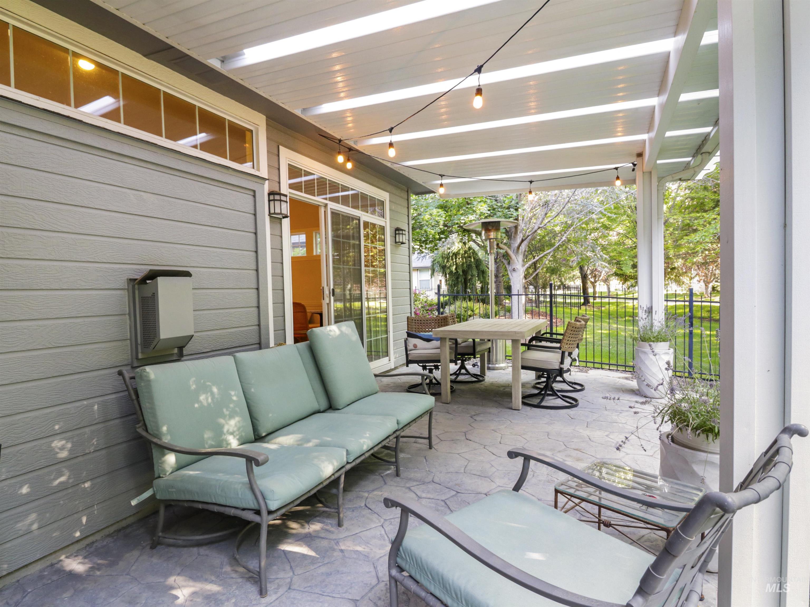 1262 N Forestdale Place, Eagle, Idaho 83616, 4 Bedrooms, 3 Bathrooms, Residential For Sale, Price $699,999, 98951172