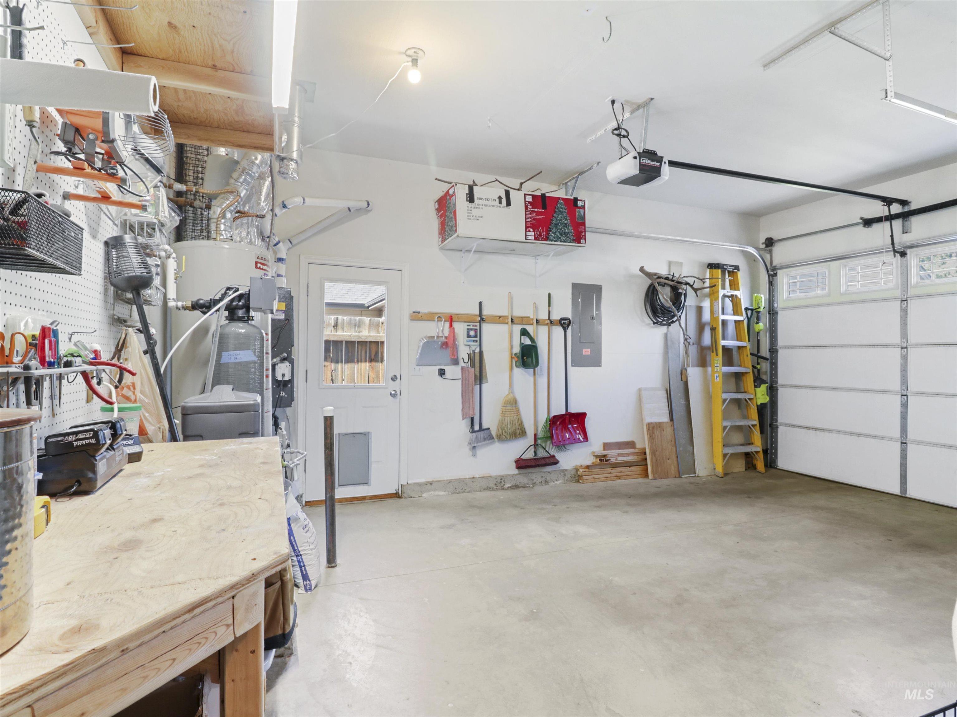 1262 N Forestdale Place, Eagle, Idaho 83616, 4 Bedrooms, 3 Bathrooms, Residential For Sale, Price $699,999, 98951172