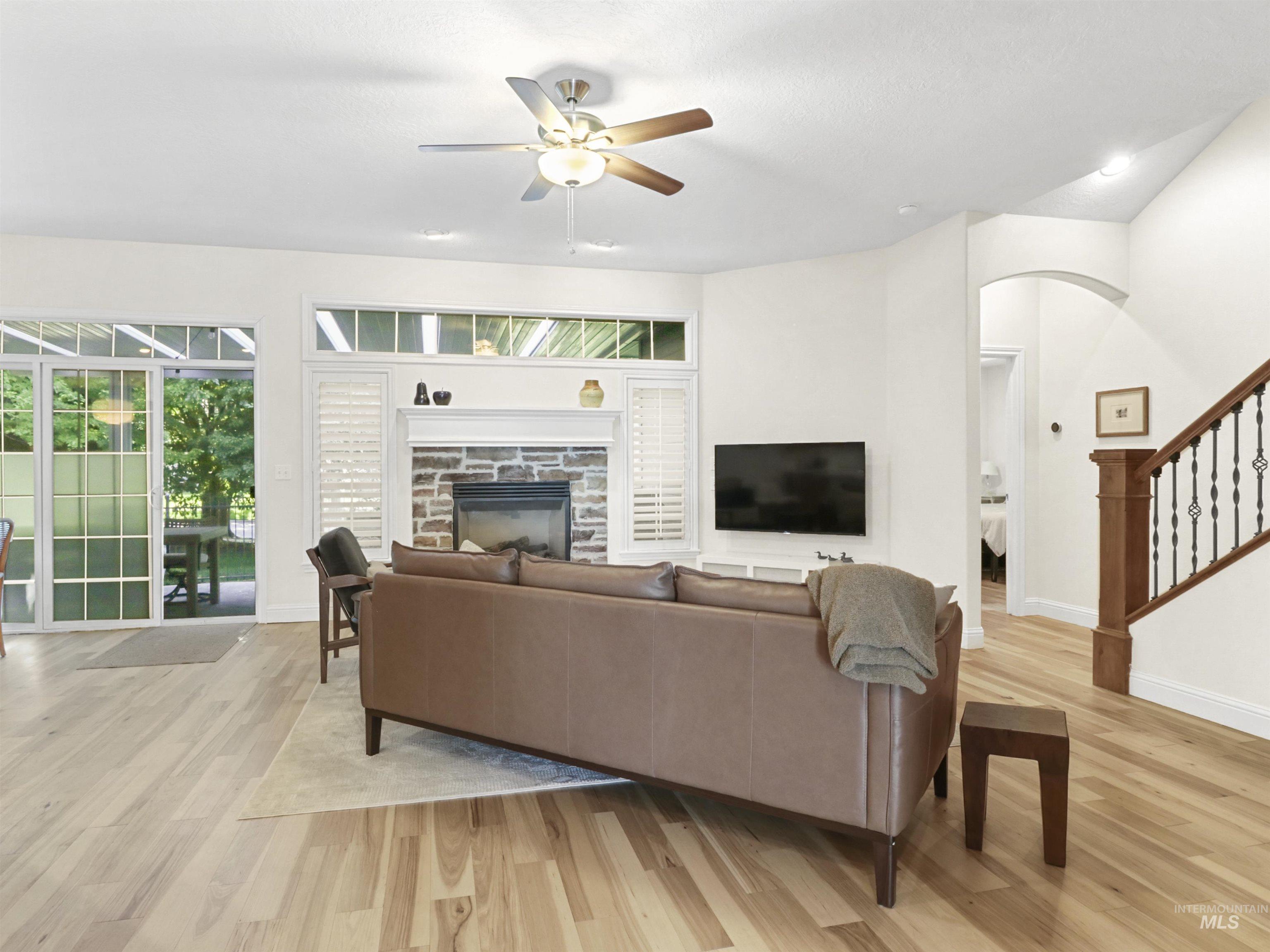 1262 N Forestdale Place, Eagle, Idaho 83616, 4 Bedrooms, 3 Bathrooms, Residential For Sale, Price $699,999, 98951172