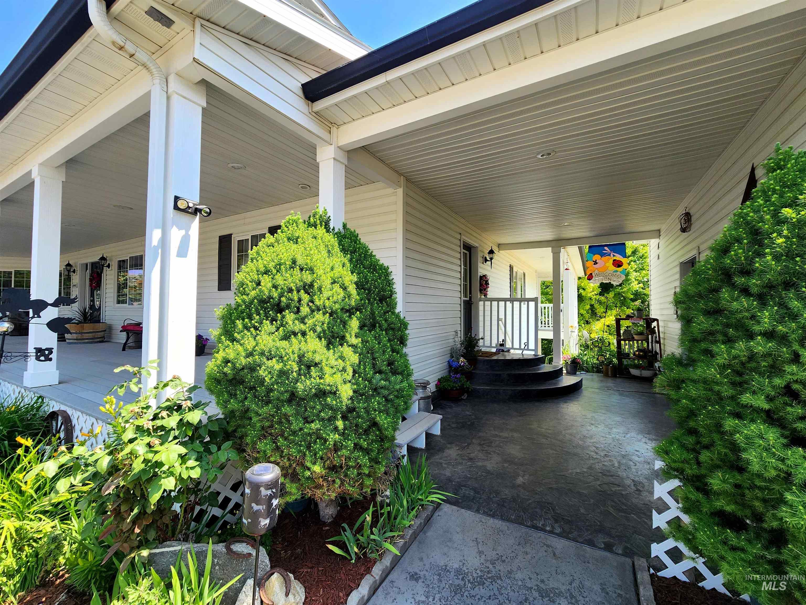 1441 Pound Lane, Clarkston, Washington 99403, 6 Bedrooms, 3.5 Bathrooms, Residential For Sale, Price $1,250,000, 98951180