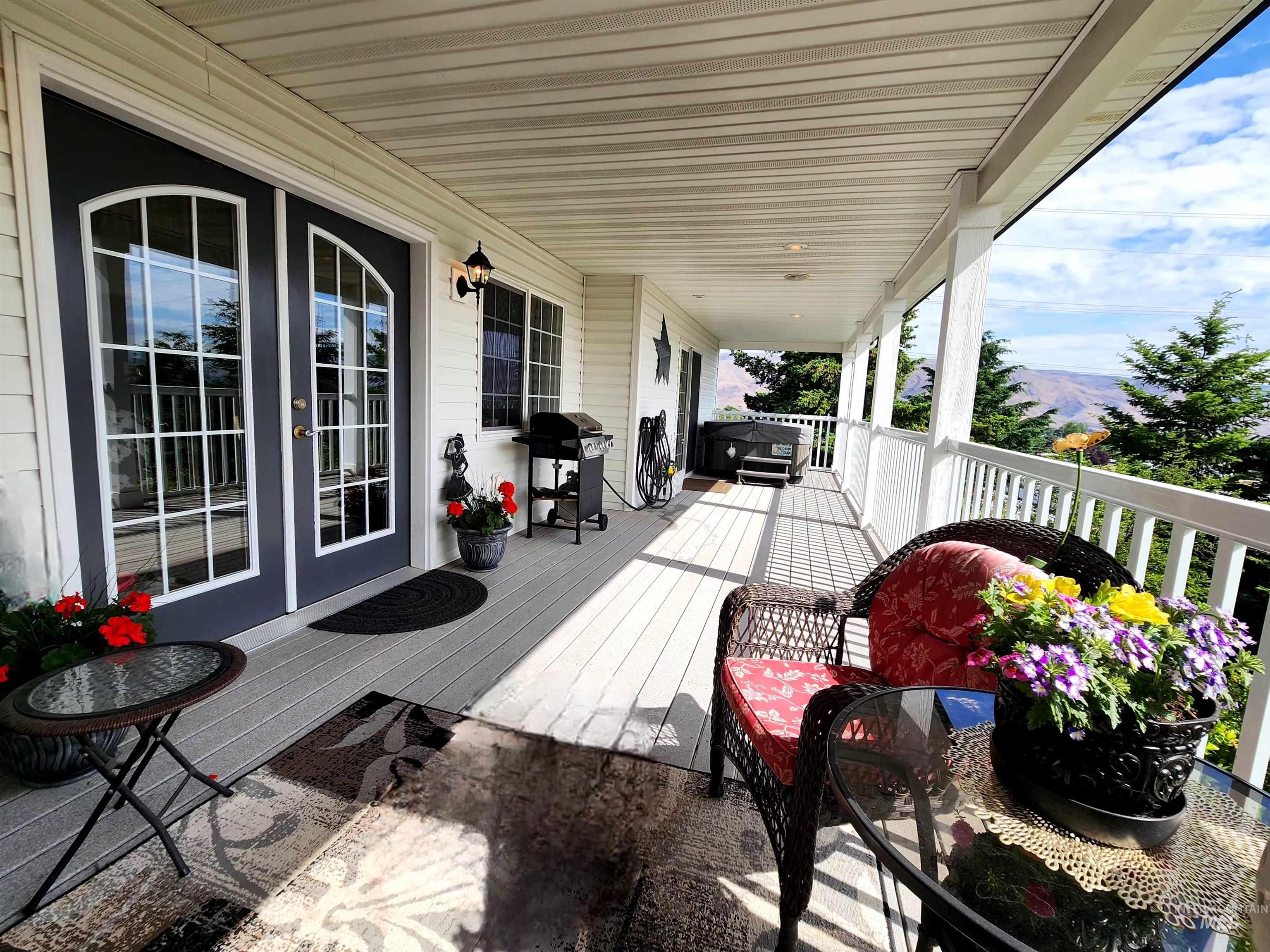 1441 Pound Lane, Clarkston, Washington 99403, 6 Bedrooms, 3.5 Bathrooms, Residential For Sale, Price $1,250,000, 98951180