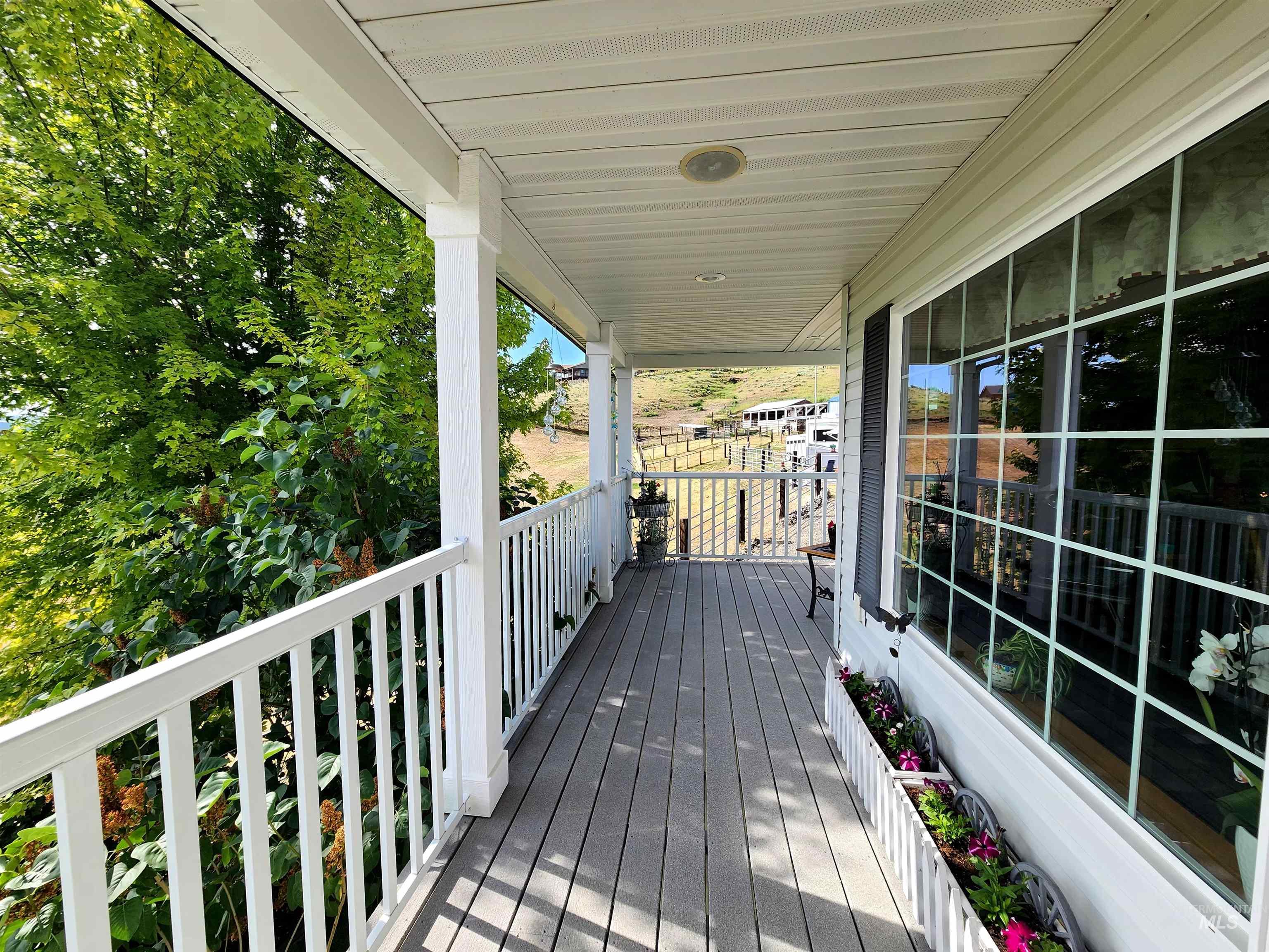 1441 Pound Lane, Clarkston, Washington 99403, 6 Bedrooms, 3.5 Bathrooms, Residential For Sale, Price $1,250,000, 98951180