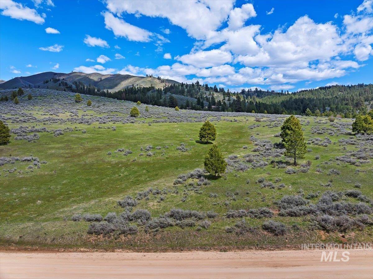 675 W Russell Dr, Prairie, Idaho 83647, 3 Bedrooms, 2 Bathrooms, Residential For Sale, Price $1,250,000, 98951187