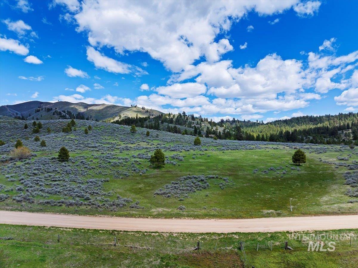 675 W Russell Dr, Prairie, Idaho 83647, 3 Bedrooms, 2 Bathrooms, Residential For Sale, Price $1,250,000, 98951187