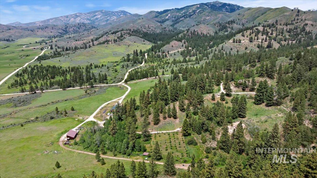 675 W Russell Dr, Prairie, Idaho 83647, 3 Bedrooms, 2 Bathrooms, Residential For Sale, Price $800,000, 98951188