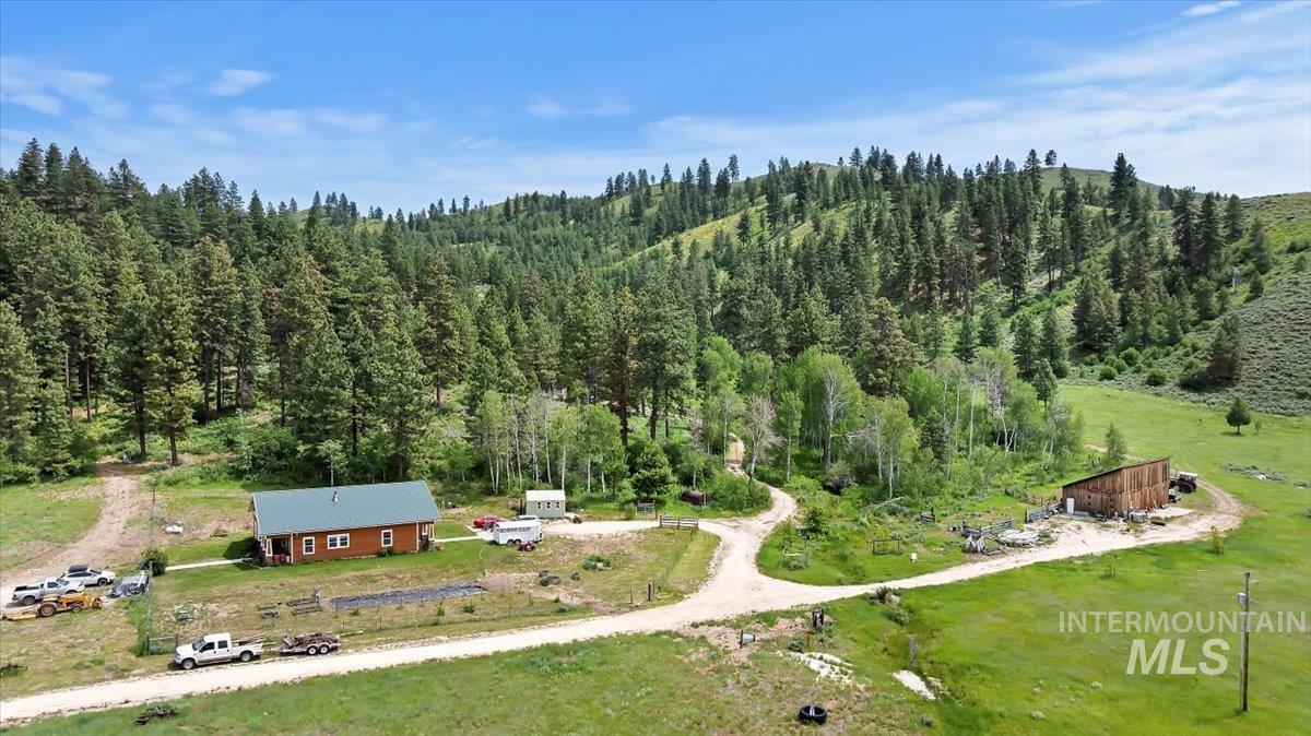 675 W Russell Dr, Prairie, Idaho 83647, 3 Bedrooms, 2 Bathrooms, Residential For Sale, Price $800,000, 98951188