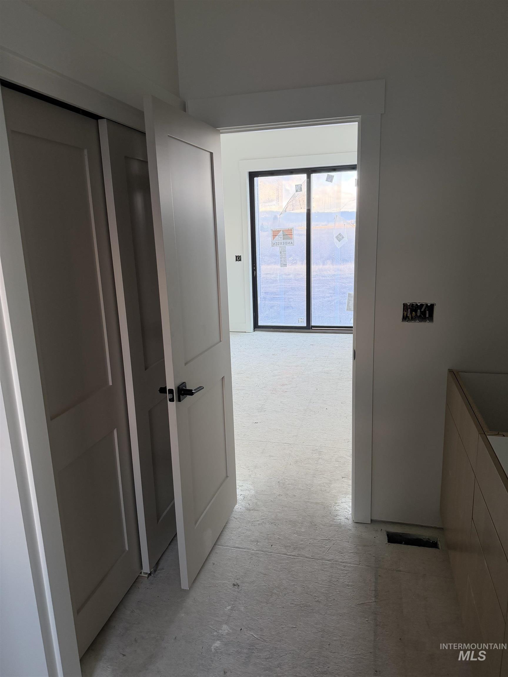 Hall with light flooring