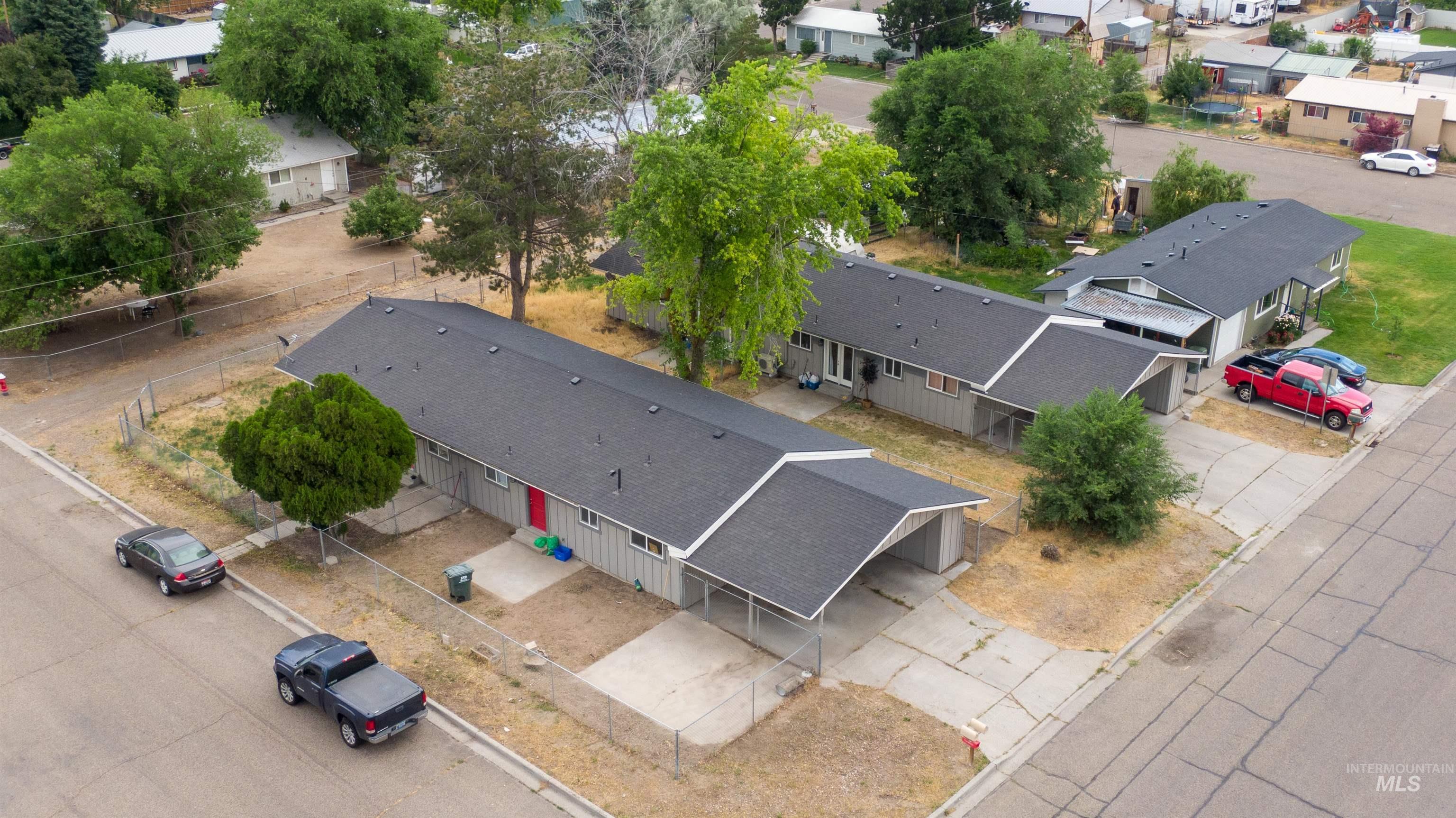 684/686 NW 6th St, Ontario, Oregon 97914, 2 Bedrooms, 1 Bathroom, Residential Income For Sale, Price $365,000, 98951271