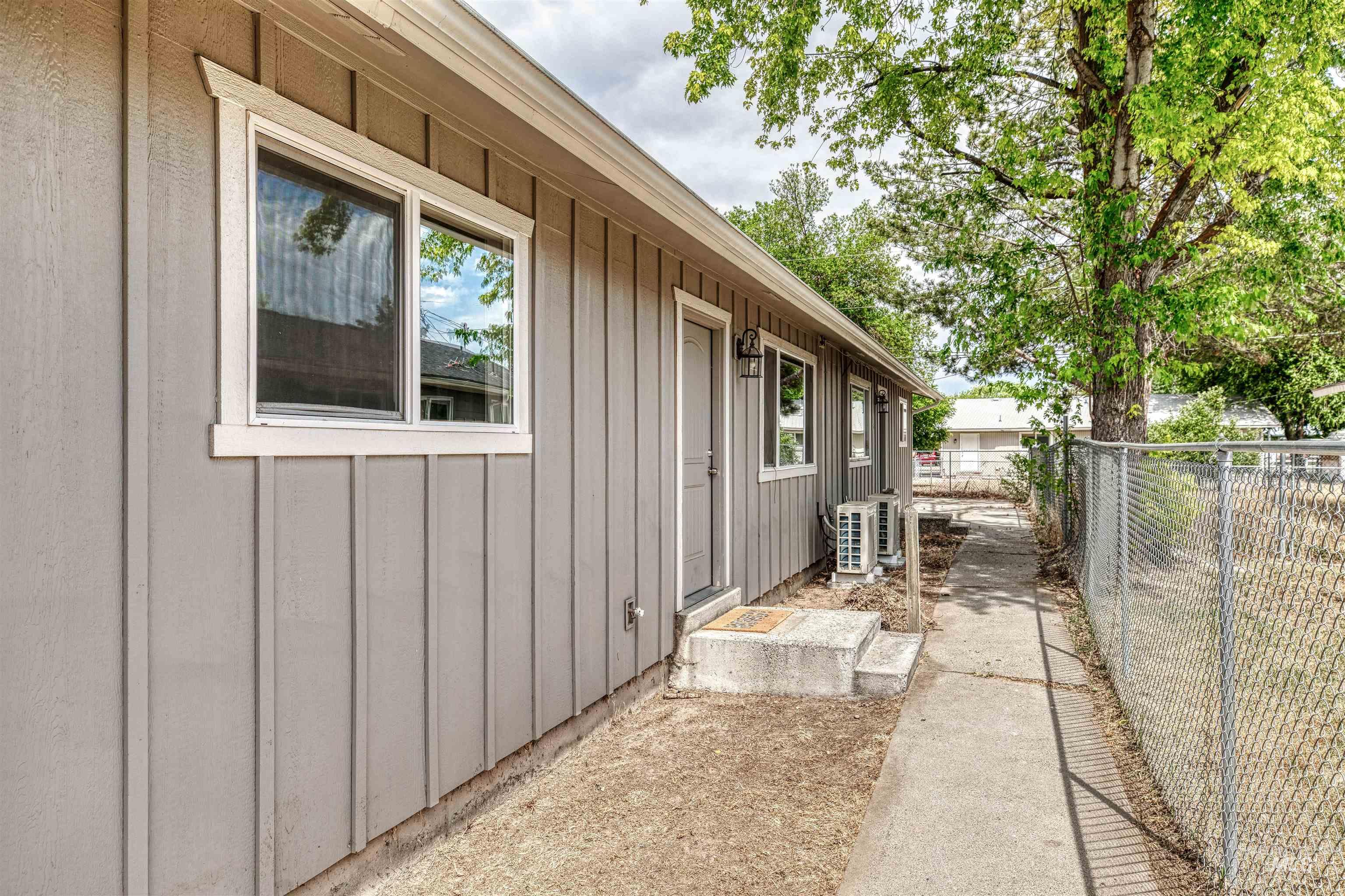 684/686 NW 6th St, Ontario, Oregon 97914, 2 Bedrooms, 1 Bathroom, Residential Income For Sale, Price $365,000, 98951271