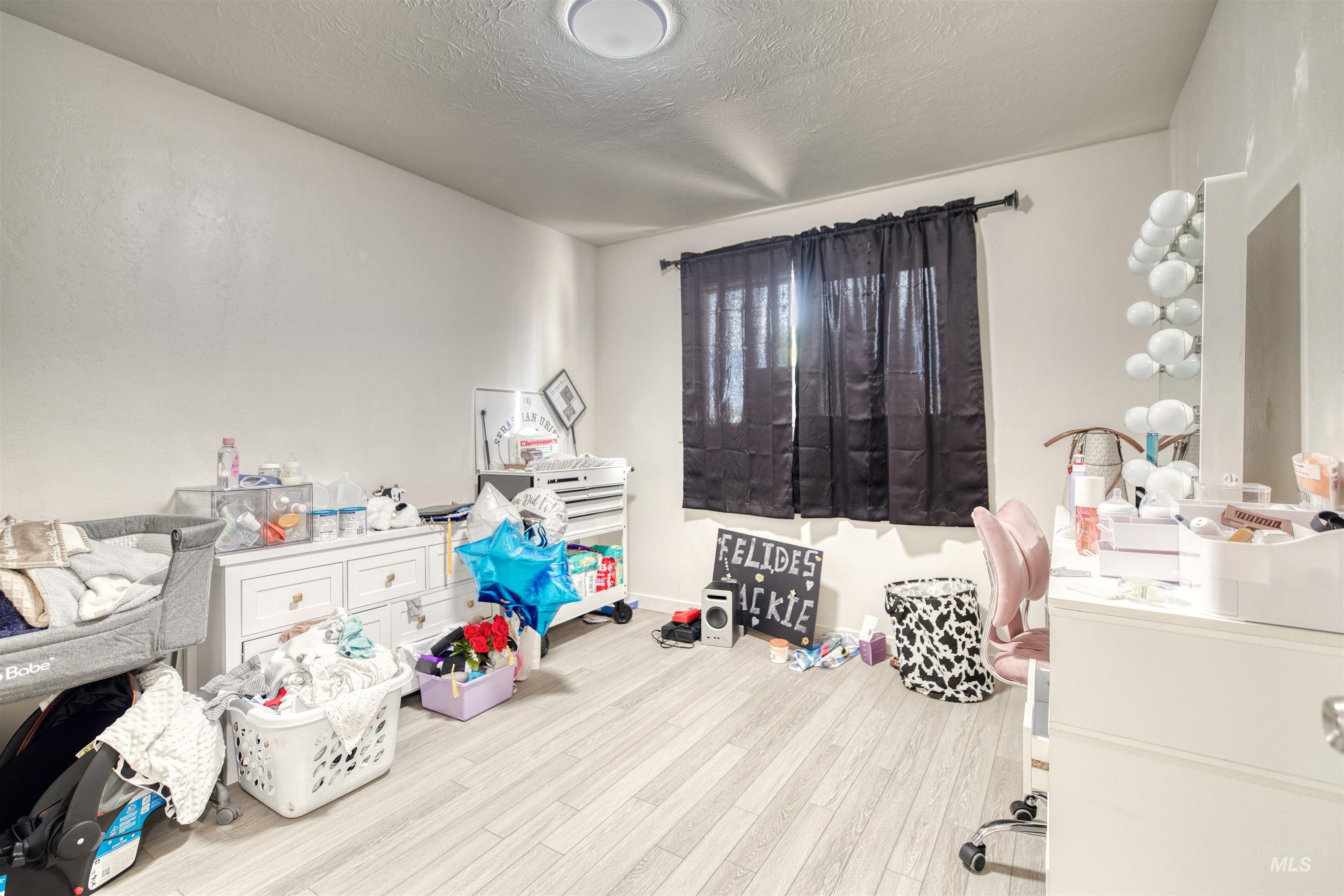 684/686 NW 6th St, Ontario, Oregon 97914, 2 Bedrooms, 1 Bathroom, Residential Income For Sale, Price $365,000, 98951271