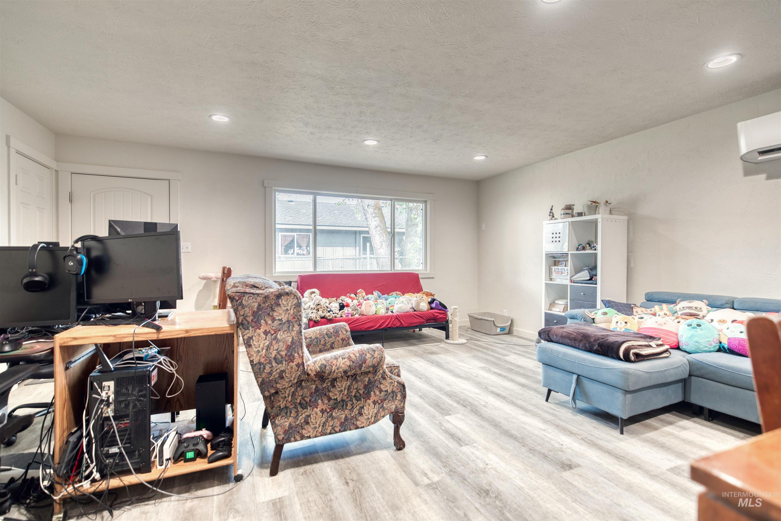 684/686 NW 6th St, Ontario, Oregon 97914, 2 Bedrooms, 1 Bathroom, Residential Income For Sale, Price $365,000, 98951271