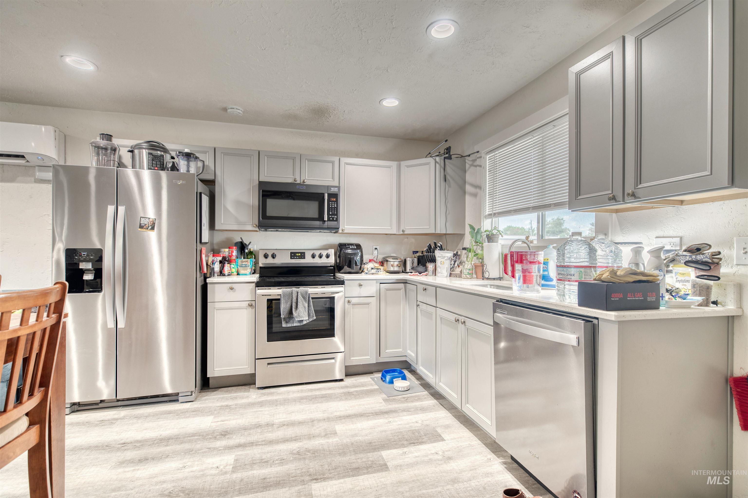 684/686 NW 6th St, Ontario, Oregon 97914, 2 Bedrooms, 1 Bathroom, Residential Income For Sale, Price $365,000, 98951271