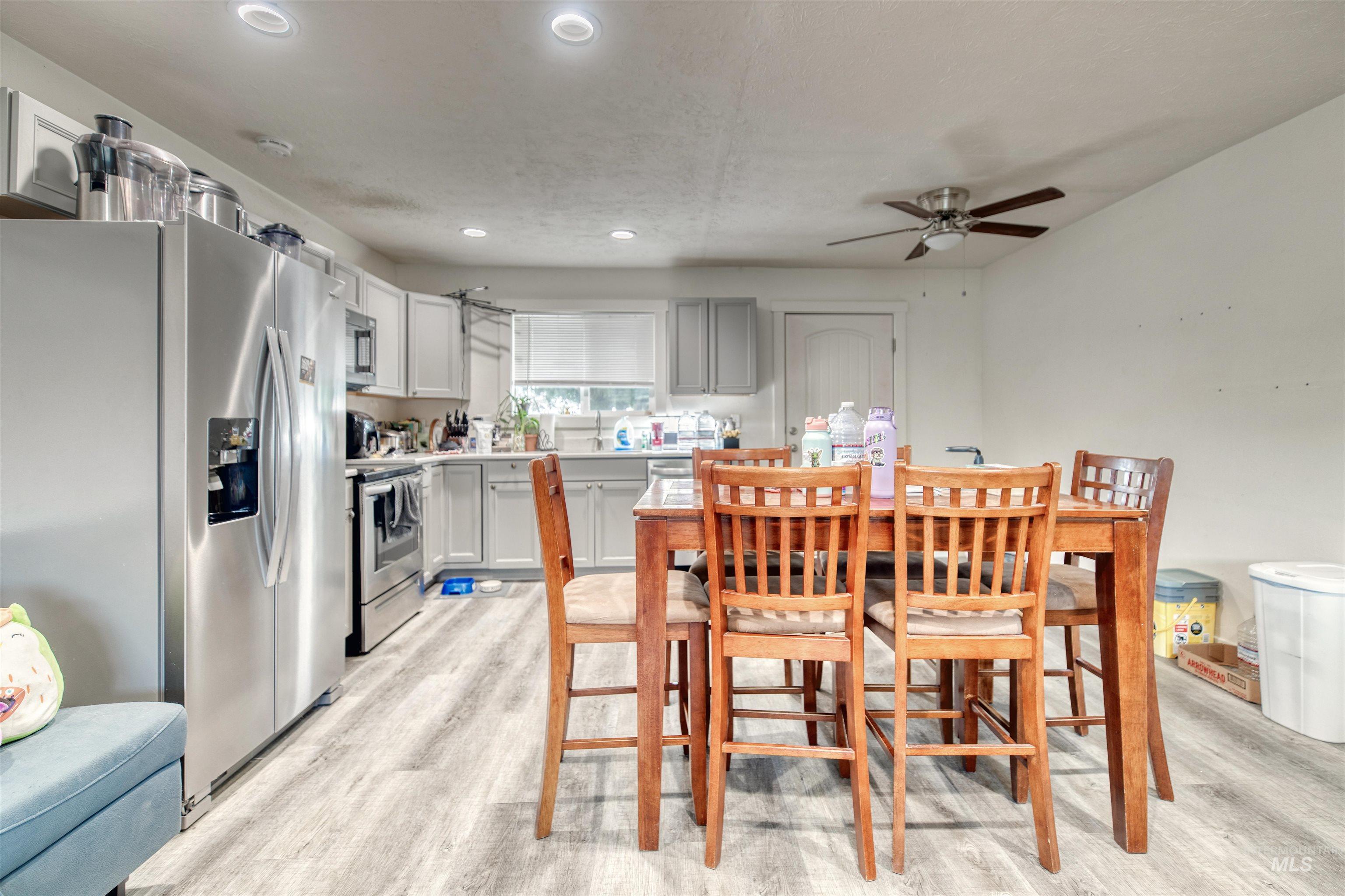 684/686 NW 6th St, Ontario, Oregon 97914, 2 Bedrooms, 1 Bathroom, Residential Income For Sale, Price $365,000, 98951271