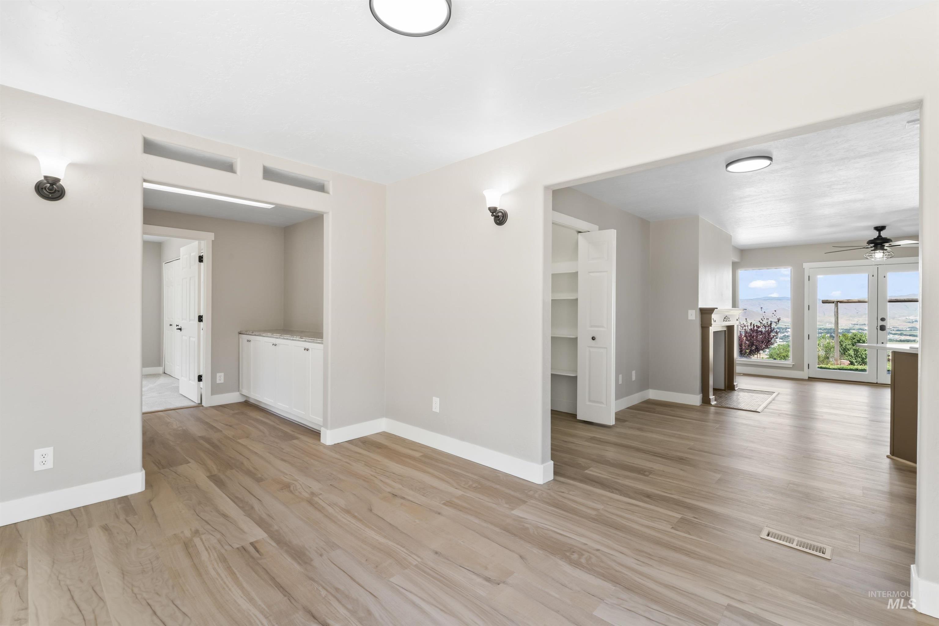 25 Horseshu Vue Circle, Horseshoe Bend, Idaho 83629, 4 Bedrooms, 3.5 Bathrooms, Residential For Sale, Price $831,900, 98951281