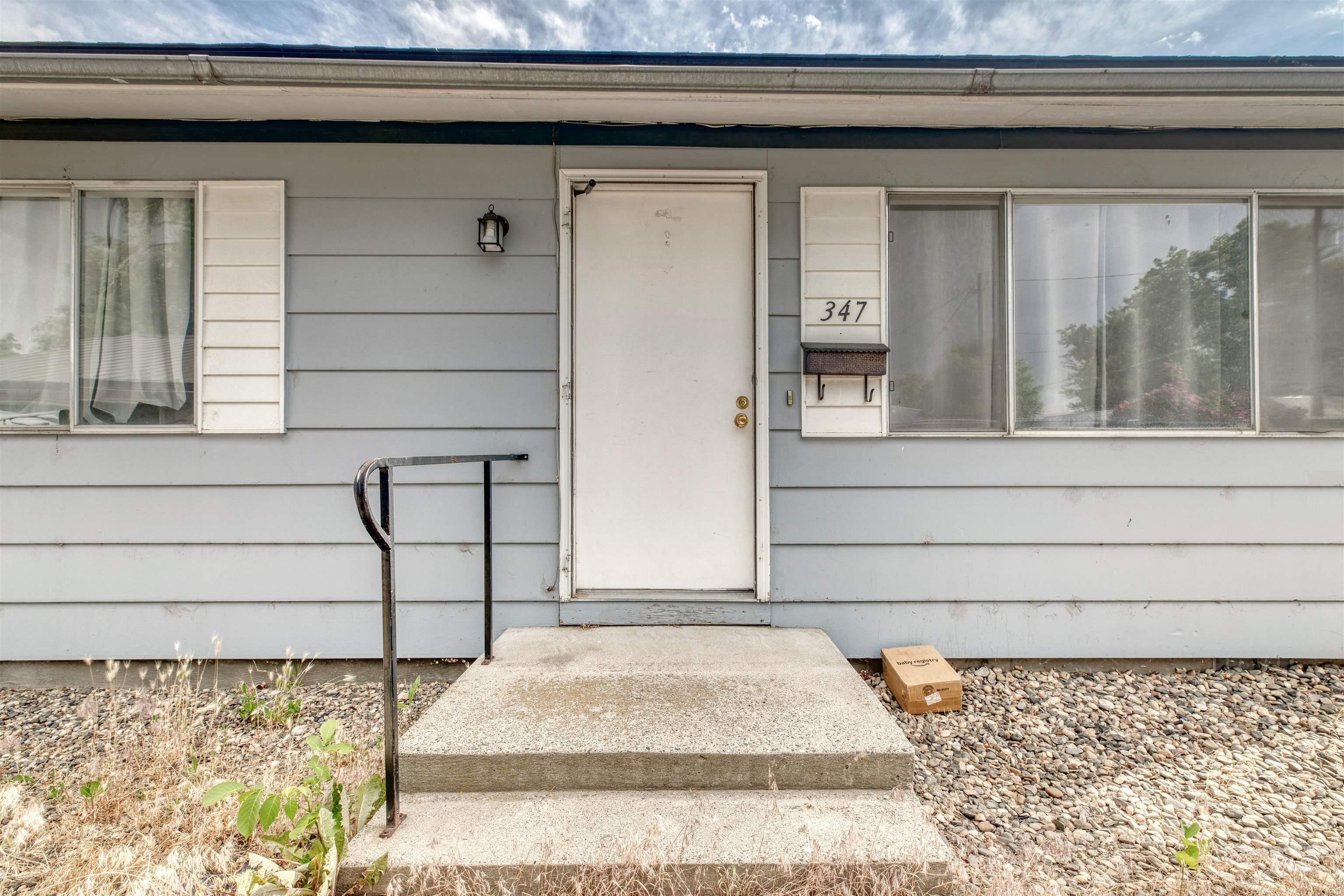 345/347 NW 7th St, Ontario, Oregon 97914, 2 Bedrooms, 1 Bathroom, Residential Income For Sale, Price $335,000, 98951288