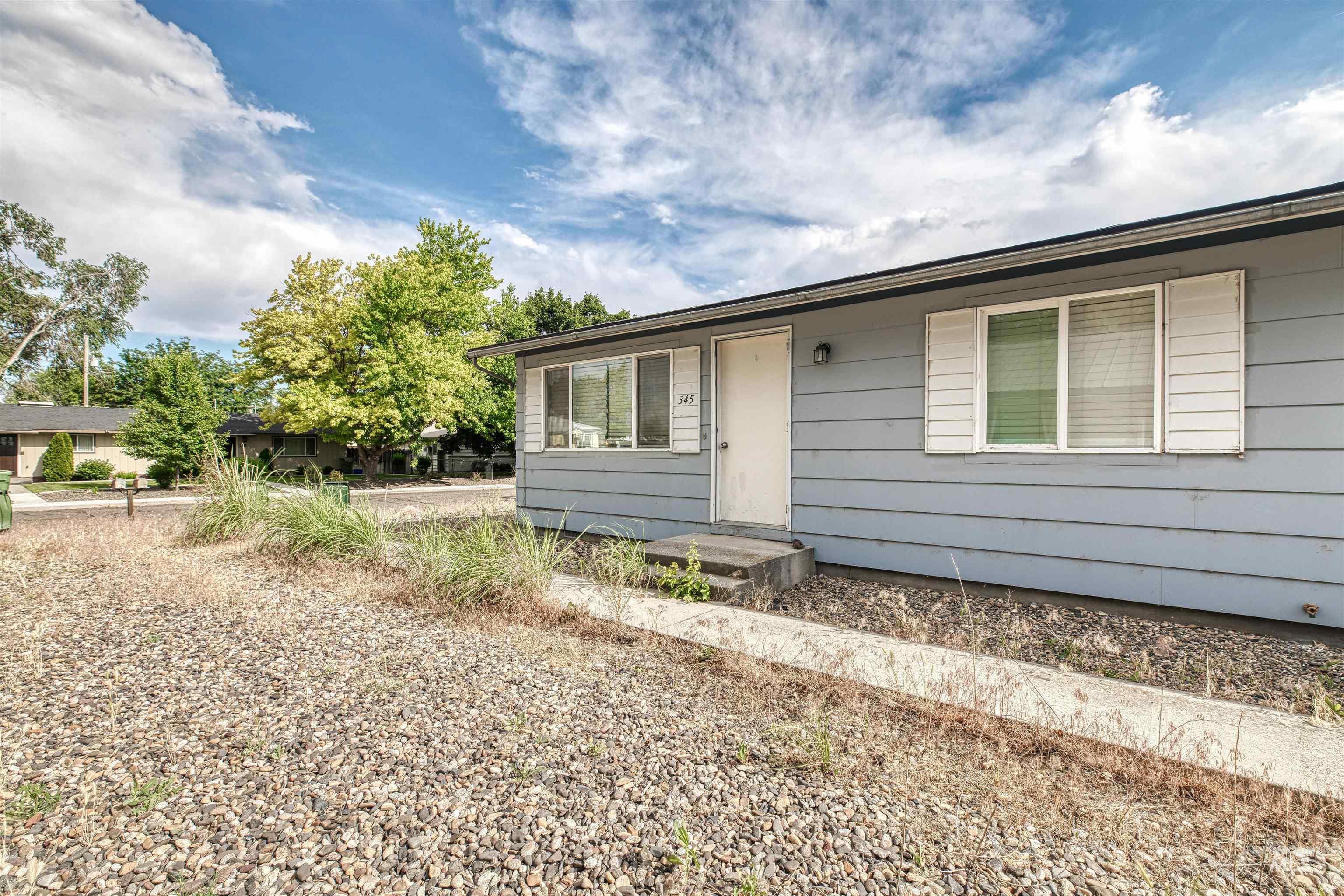 345/347 NW 7th St, Ontario, Oregon 97914, 2 Bedrooms, 1 Bathroom, Residential Income For Sale, Price $335,000, 98951288