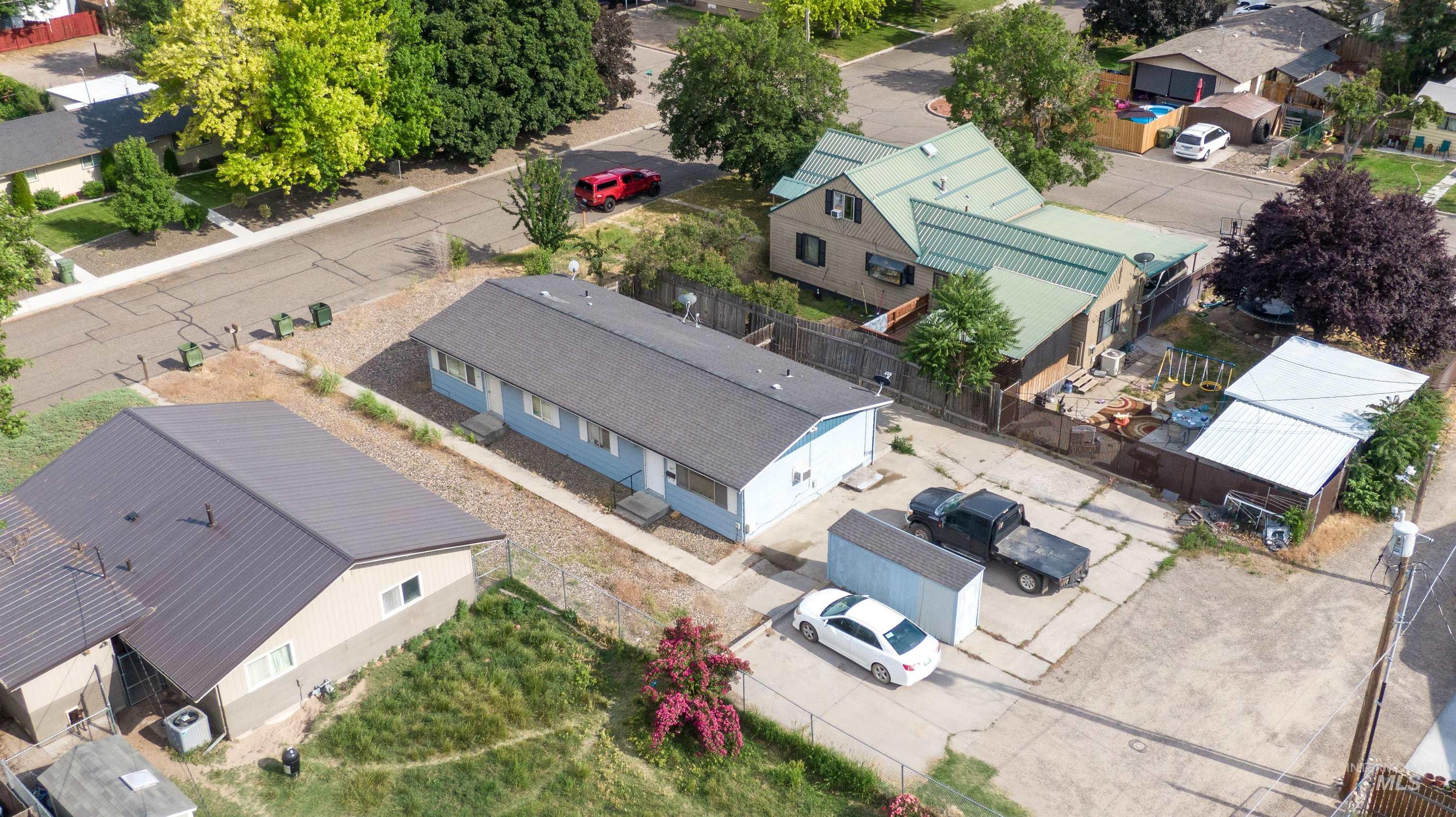 345/347 NW 7th St, Ontario, Oregon 97914, 2 Bedrooms, 1 Bathroom, Residential Income For Sale, Price $335,000, 98951288