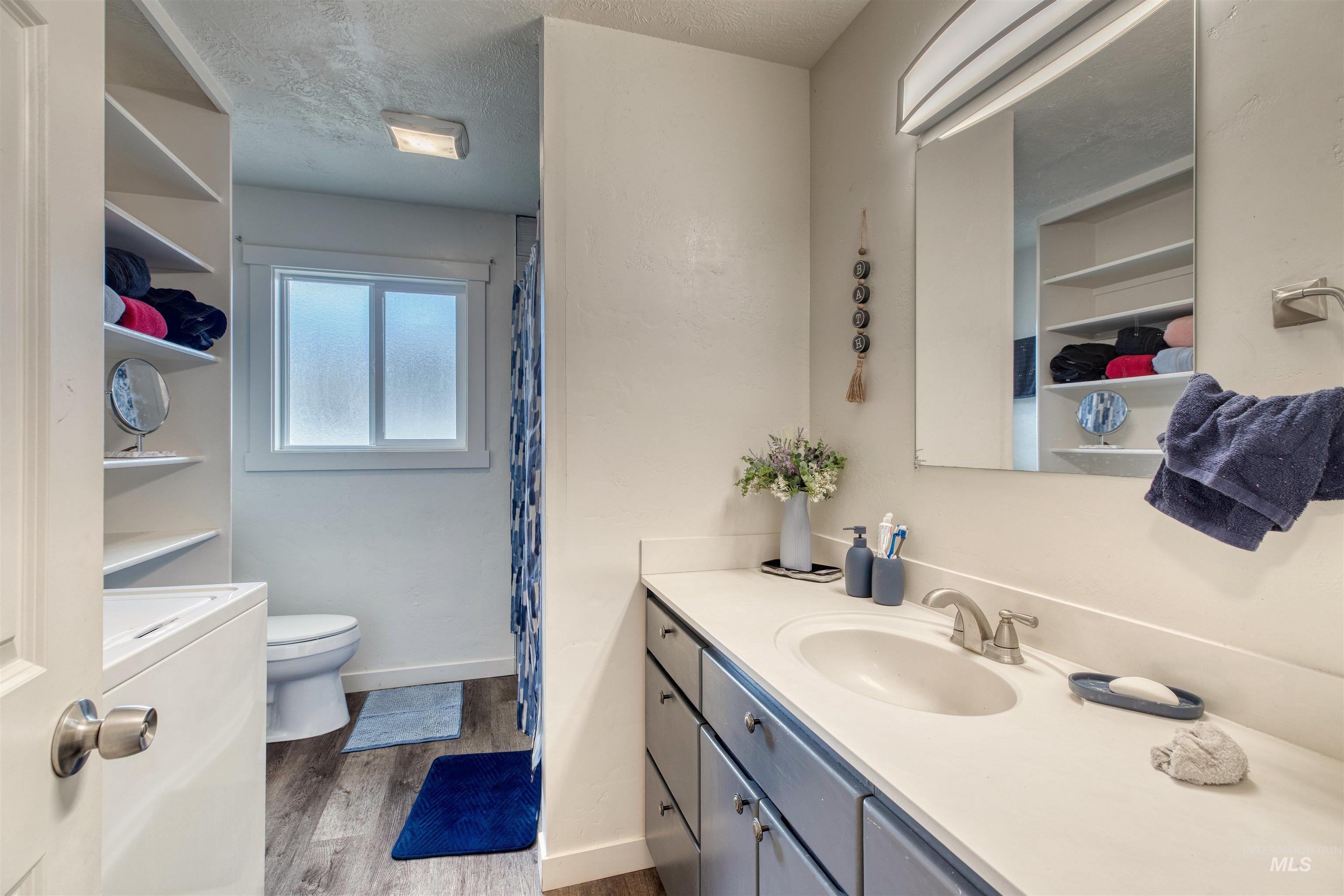 650/652 NW 6th St, Ontario, Oregon 97914, 2 Bedrooms, 1 Bathroom, Residential Income For Sale, Price $365,000, 98951289