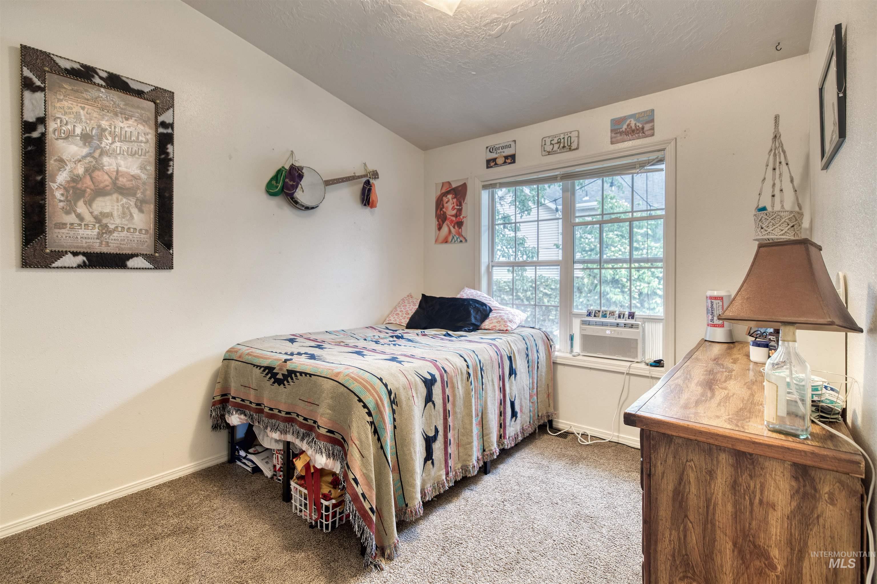 1921 Arcata Way, Ontario, Oregon 97914, 2 Bedrooms, 2 Bathrooms, Residential Income For Sale, Price $395,000, 98951298