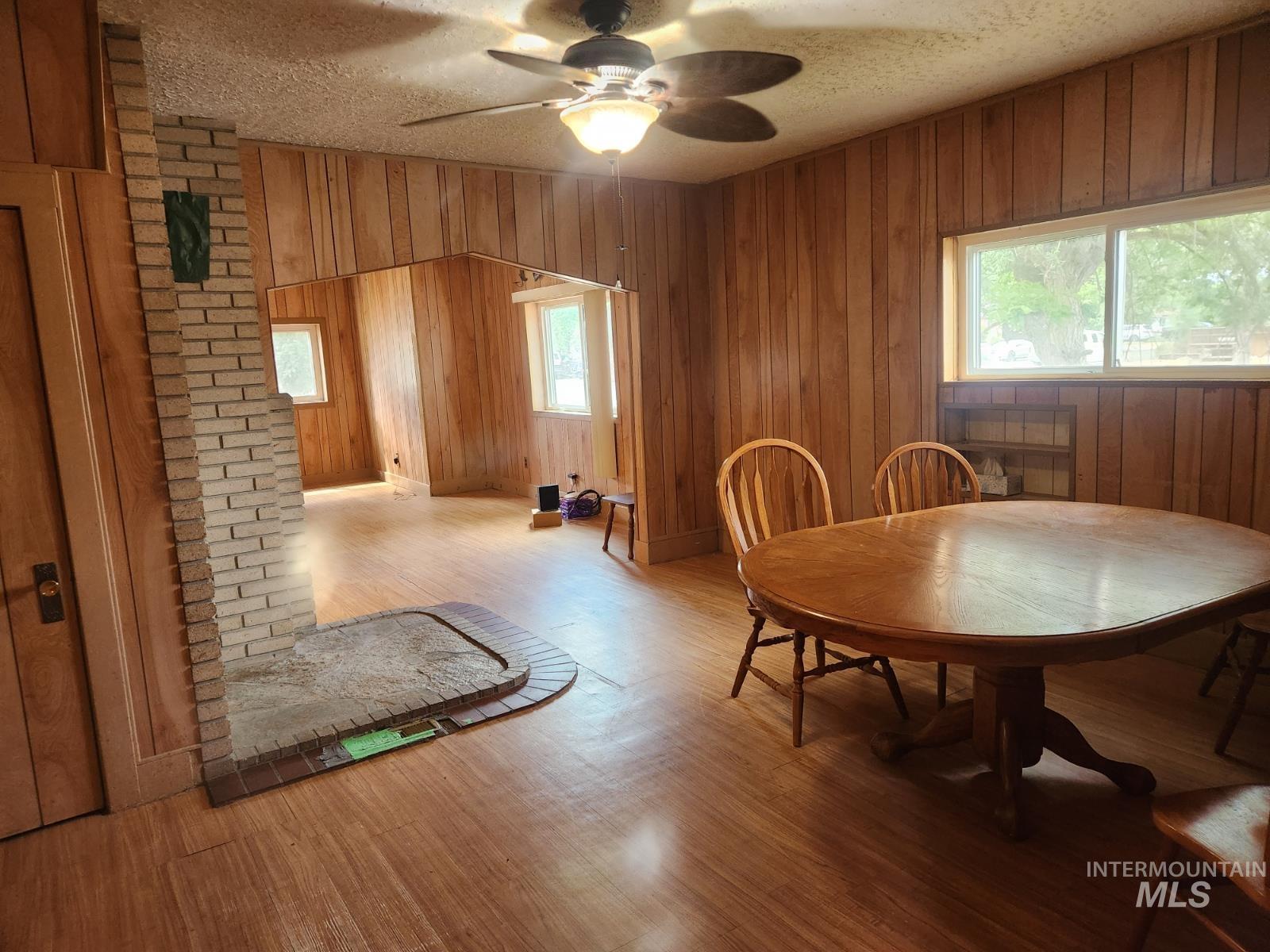 82 NW 3rd St, Ontario, Oregon 97914, 3 Bedrooms, 1 Bathroom, Residential For Sale, Price $252,000, 98951310