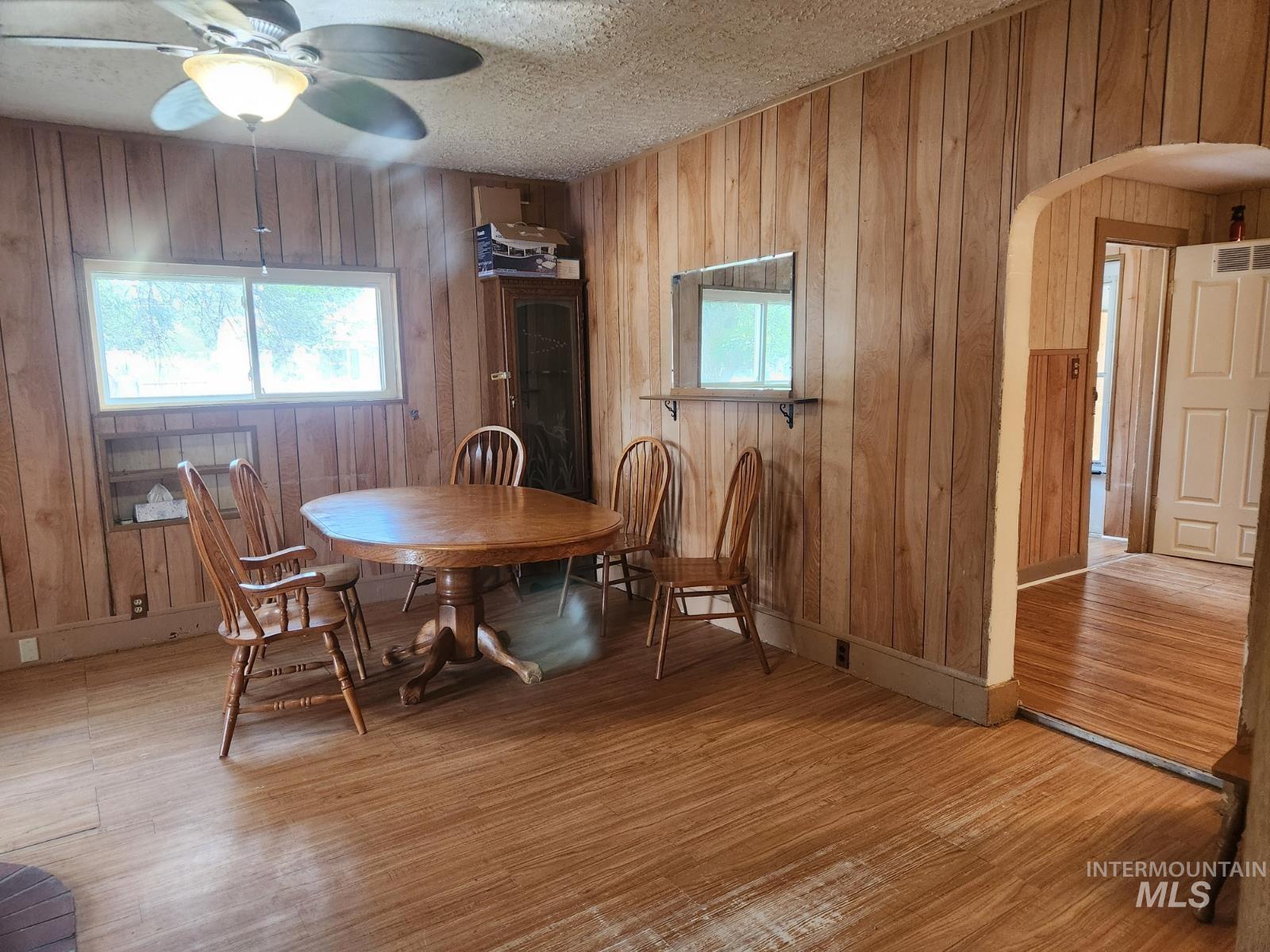 82 NW 3rd St, Ontario, Oregon 97914, 3 Bedrooms, 1 Bathroom, Residential For Sale, Price $252,000, 98951310