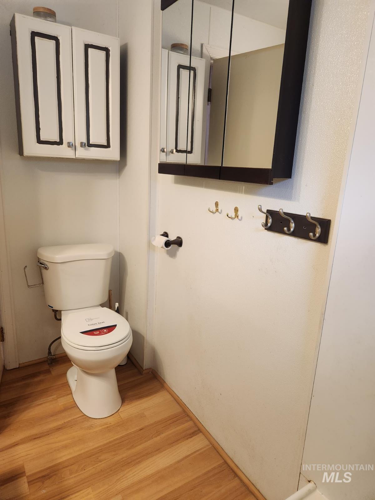 82 NW 3rd St, Ontario, Oregon 97914, 3 Bedrooms, 1 Bathroom, Residential For Sale, Price $252,000, 98951310