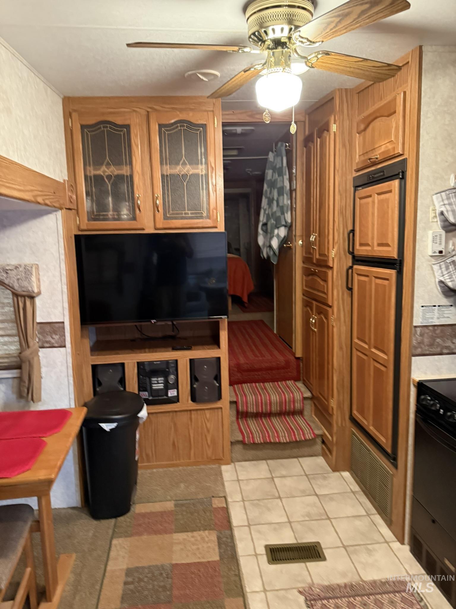 29 B Street, Cascade, Idaho 83611, 1 Bedroom, 1 Bathroom, Residential For Sale, Price $112,500, 98951315