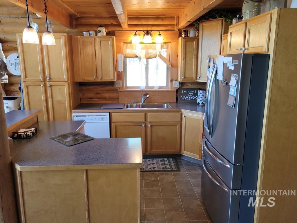 165 Clear Creek Rd, Cascade, Idaho 83611, 4 Bedrooms, 3 Bathrooms, Residential For Sale, Price $869,900, 98951321