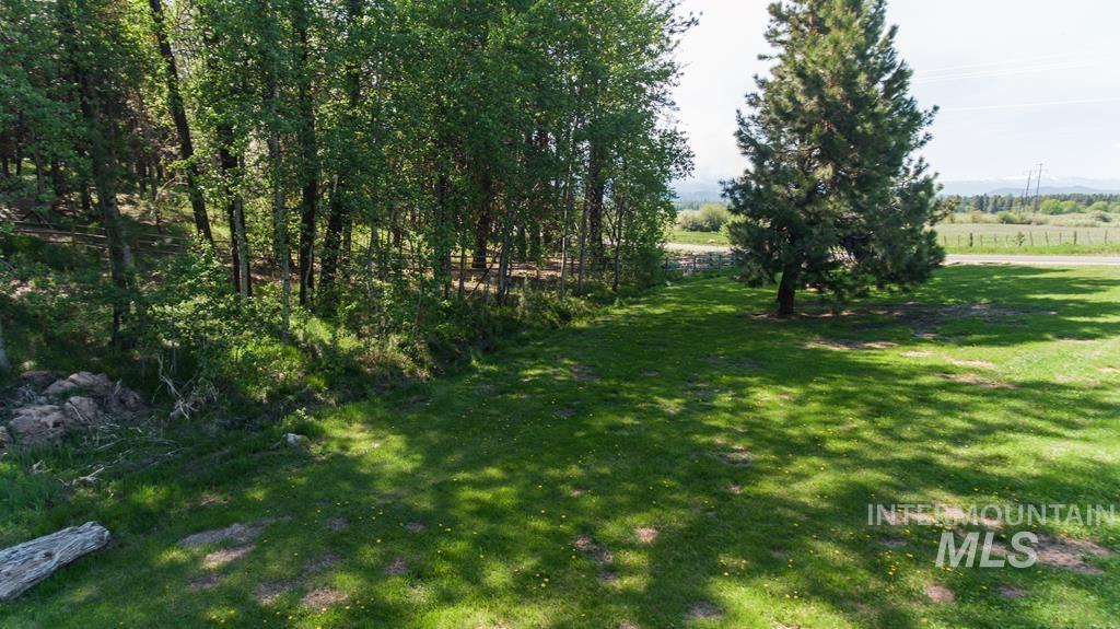 165 Clear Creek Rd, Cascade, Idaho 83611, 4 Bedrooms, 3 Bathrooms, Residential For Sale, Price $869,900, 98951321