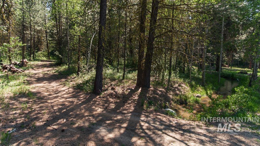 165 Clear Creek Rd, Cascade, Idaho 83611, 4 Bedrooms, 3 Bathrooms, Residential For Sale, Price $869,900, 98951321