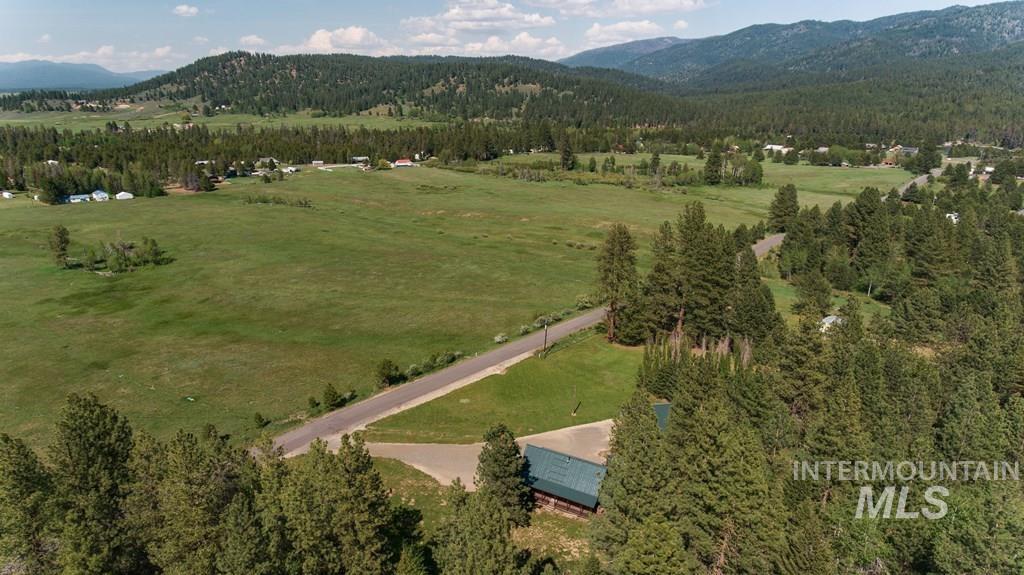 165 Clear Creek Rd, Cascade, Idaho 83611, 4 Bedrooms, 3 Bathrooms, Residential For Sale, Price $869,900, 98951321