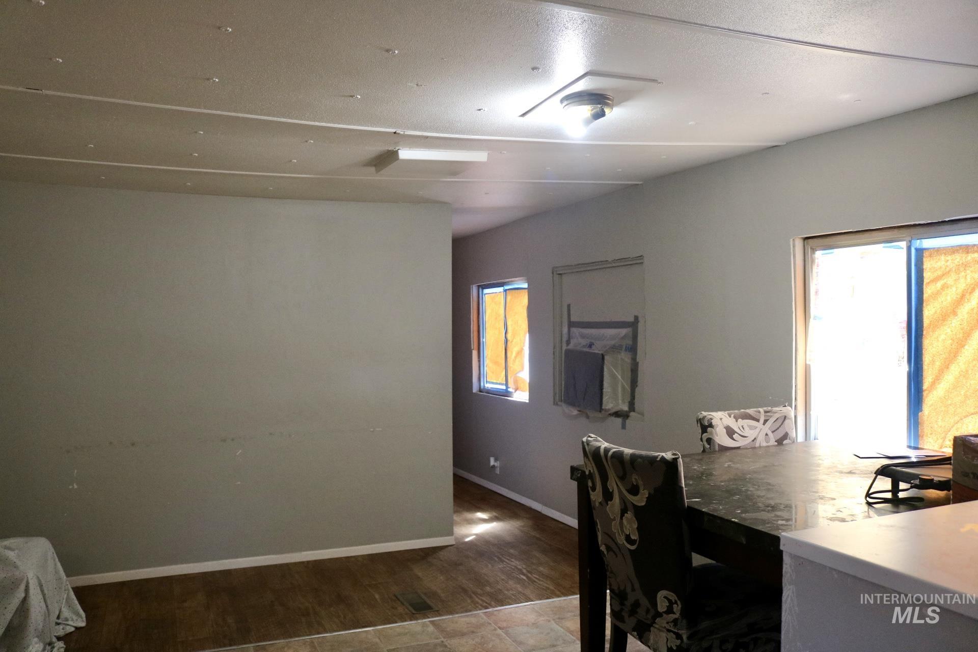 415 E 44th, Garden City, Idaho 83614, 3 Bedrooms, 1 Bathroom, Residential For Sale, Price $55,000, 98951323