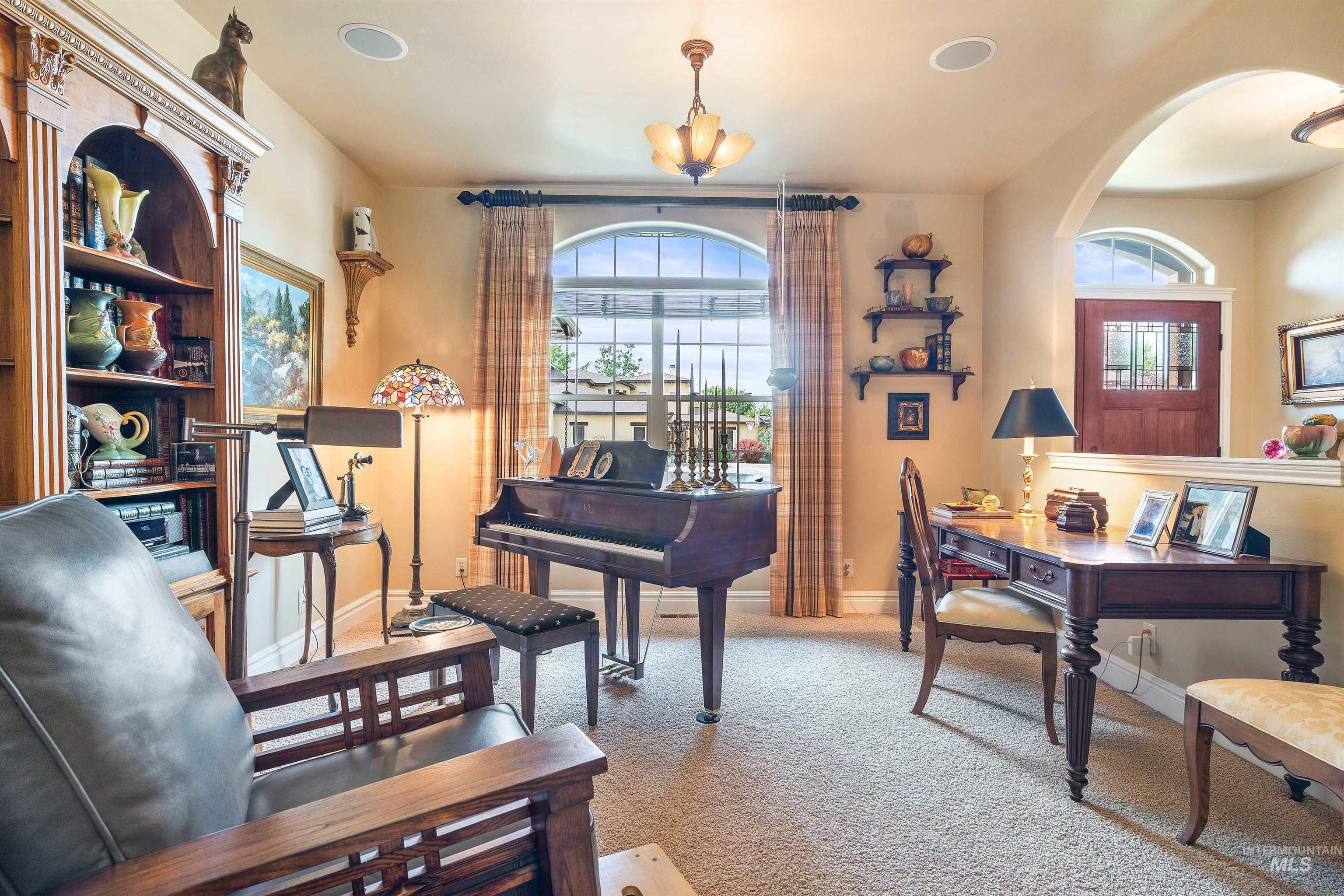 455 Coiner Cir, Twin Falls, Idaho 83301-7891, 4 Bedrooms, 2.5 Bathrooms, Residential For Sale, Price $565,000, 98951325