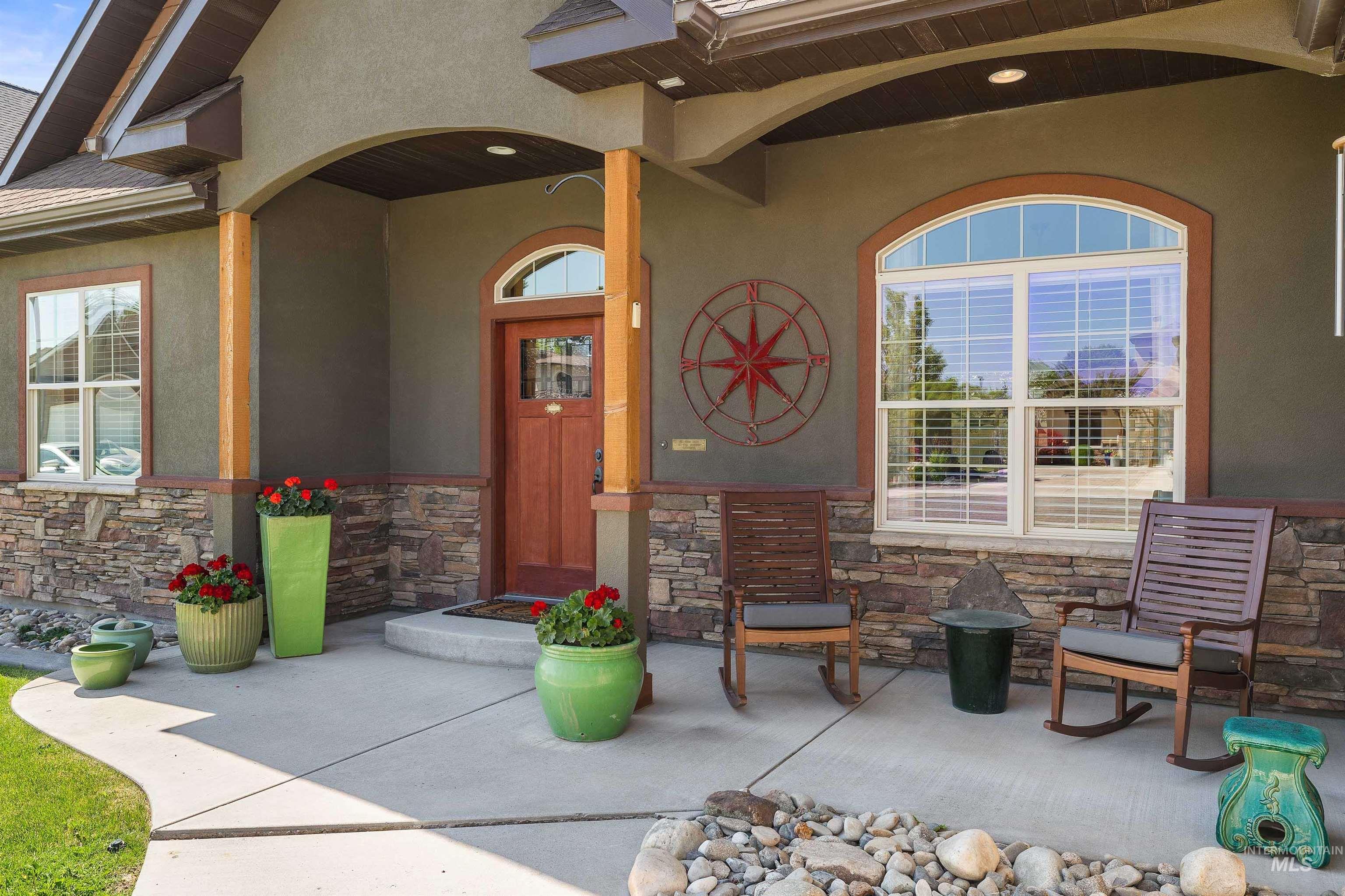 455 Coiner Cir, Twin Falls, Idaho 83301-7891, 4 Bedrooms, 2.5 Bathrooms, Residential For Sale, Price $565,000, 98951325