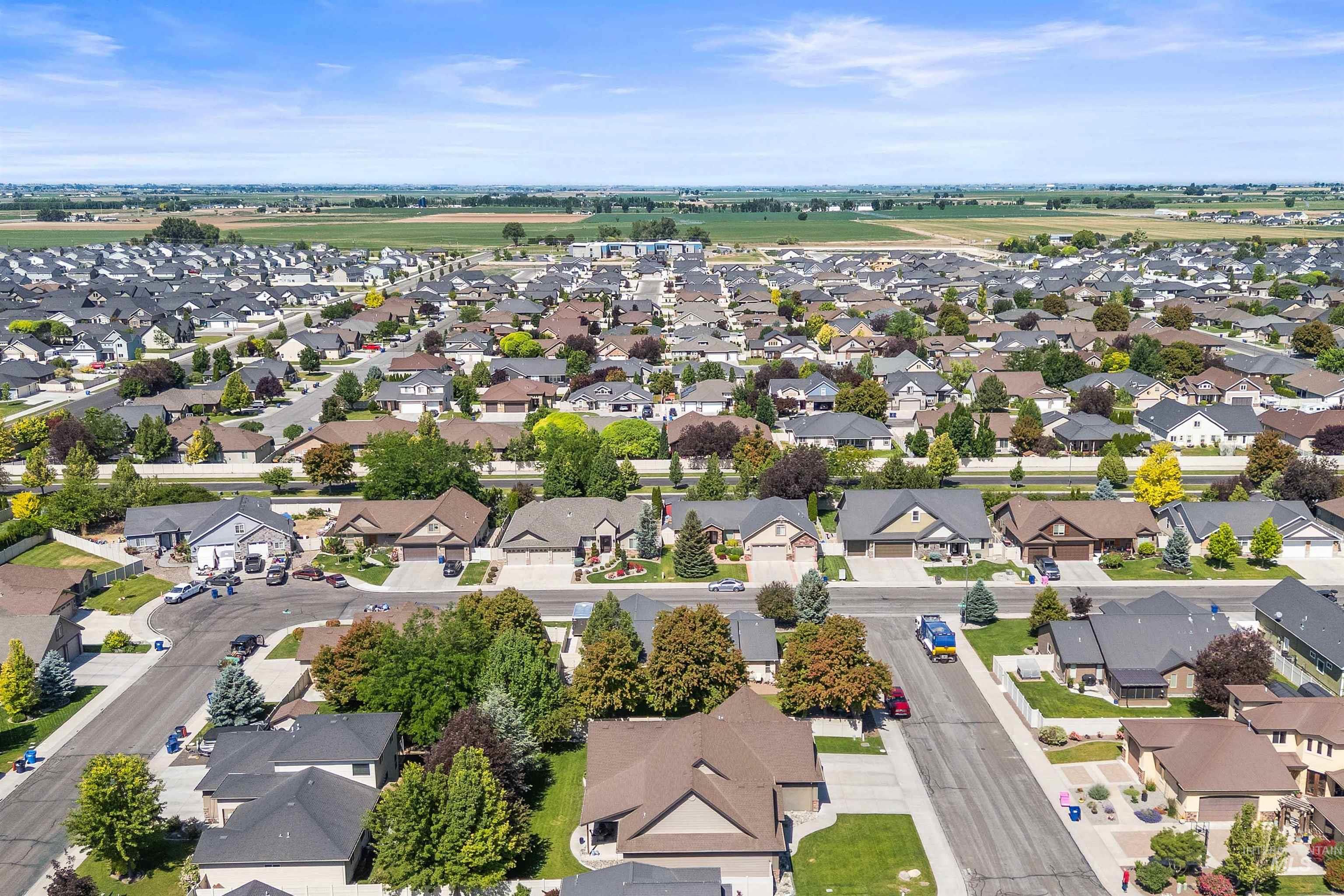 455 Coiner Cir, Twin Falls, Idaho 83301-7891, 4 Bedrooms, 2.5 Bathrooms, Residential For Sale, Price $565,000, 98951325