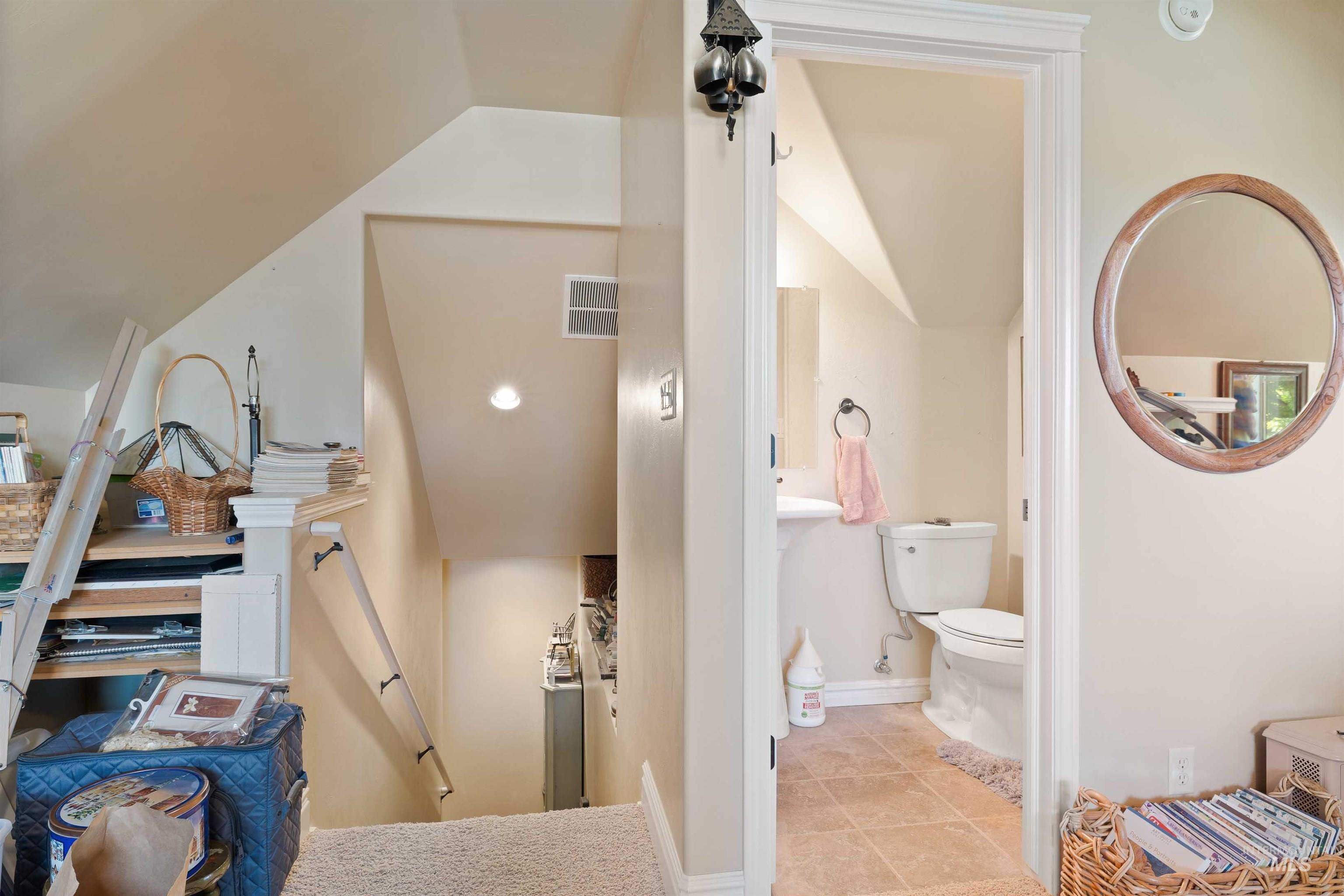 1/2 bath in Bonus Room/4th Bedroom