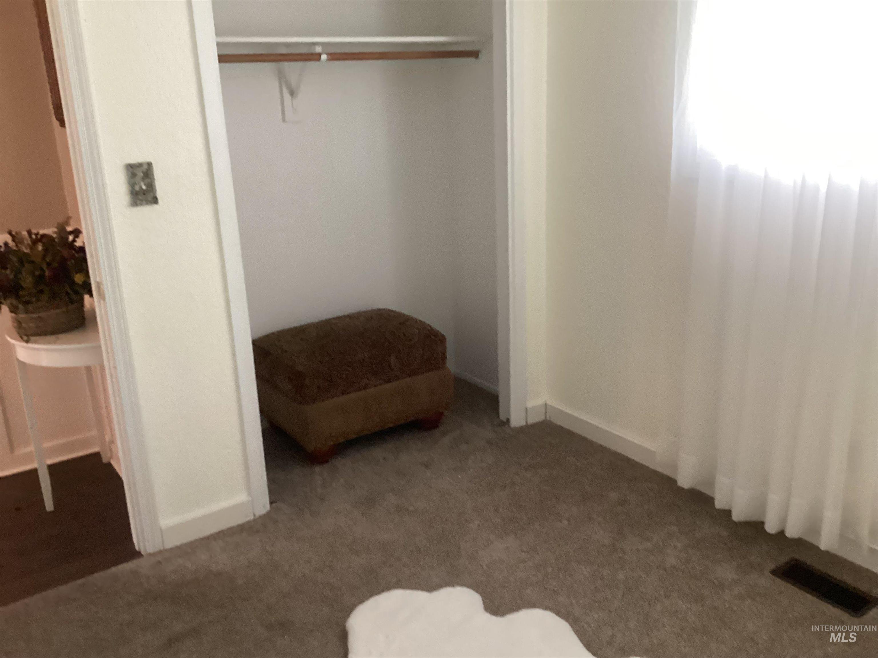 21017 Cottonwood Drive, Greenleaf, Idaho 83626, 3 Bedrooms, 1 Bathroom, Residential For Sale, Price $315,000, 98951331