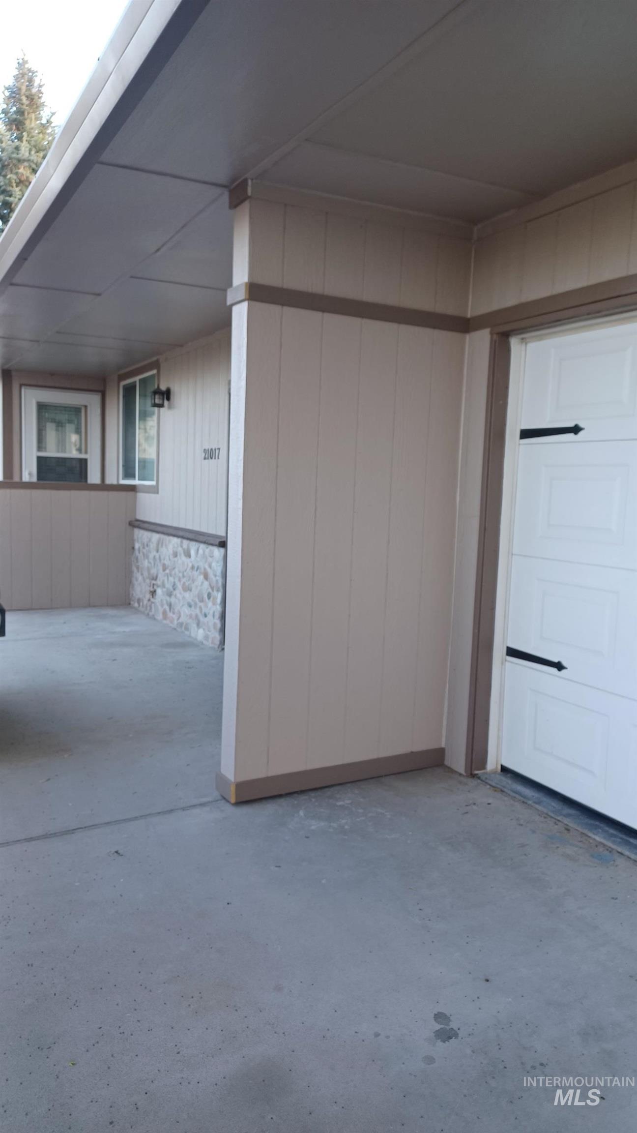 21017 Cottonwood Drive, Greenleaf, Idaho 83626, 3 Bedrooms, 1 Bathroom, Residential For Sale, Price $315,000, 98951331