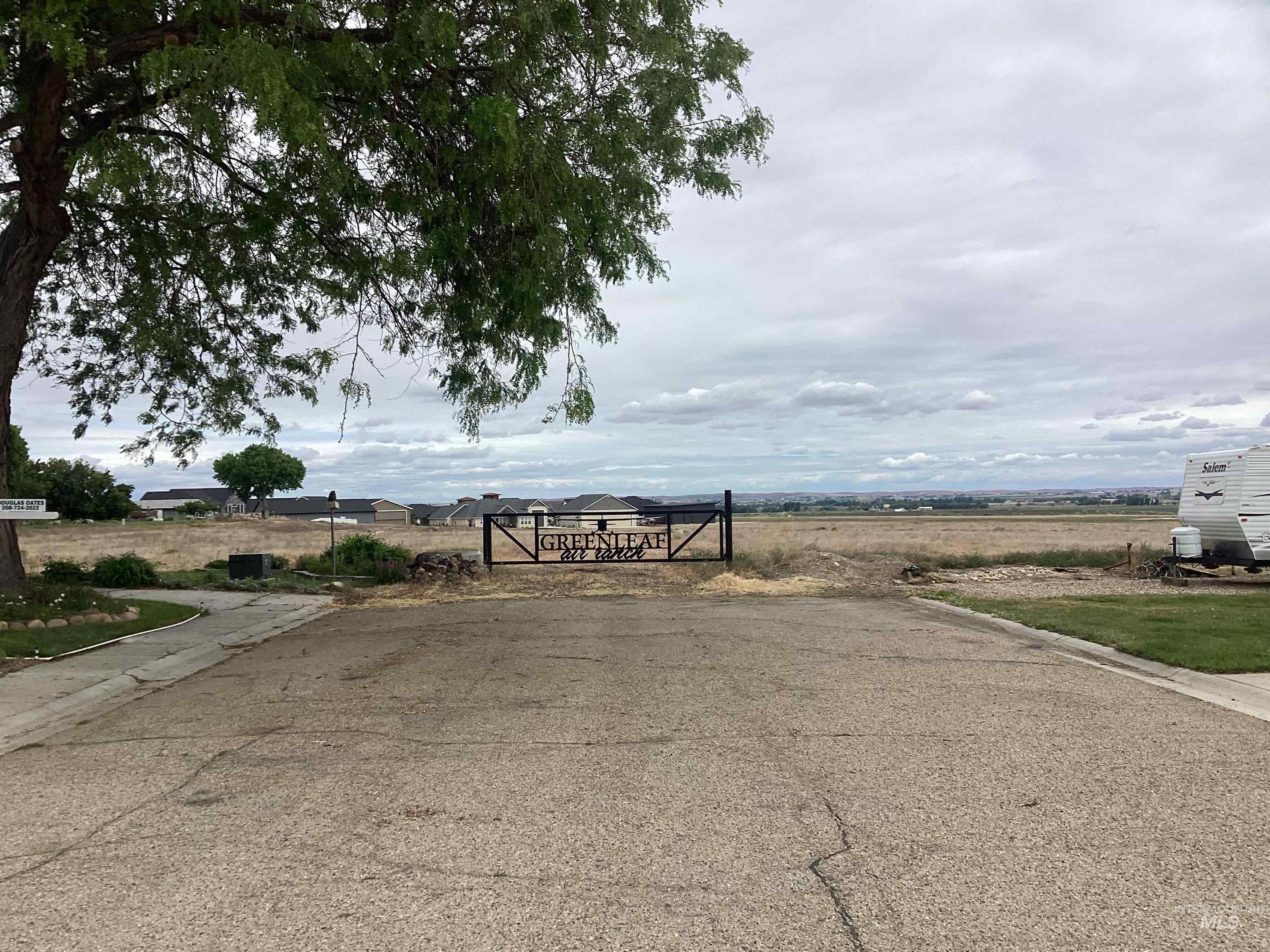 21017 Cottonwood Drive, Greenleaf, Idaho 83626, 3 Bedrooms, 1 Bathroom, Residential For Sale, Price $315,000, 98951331